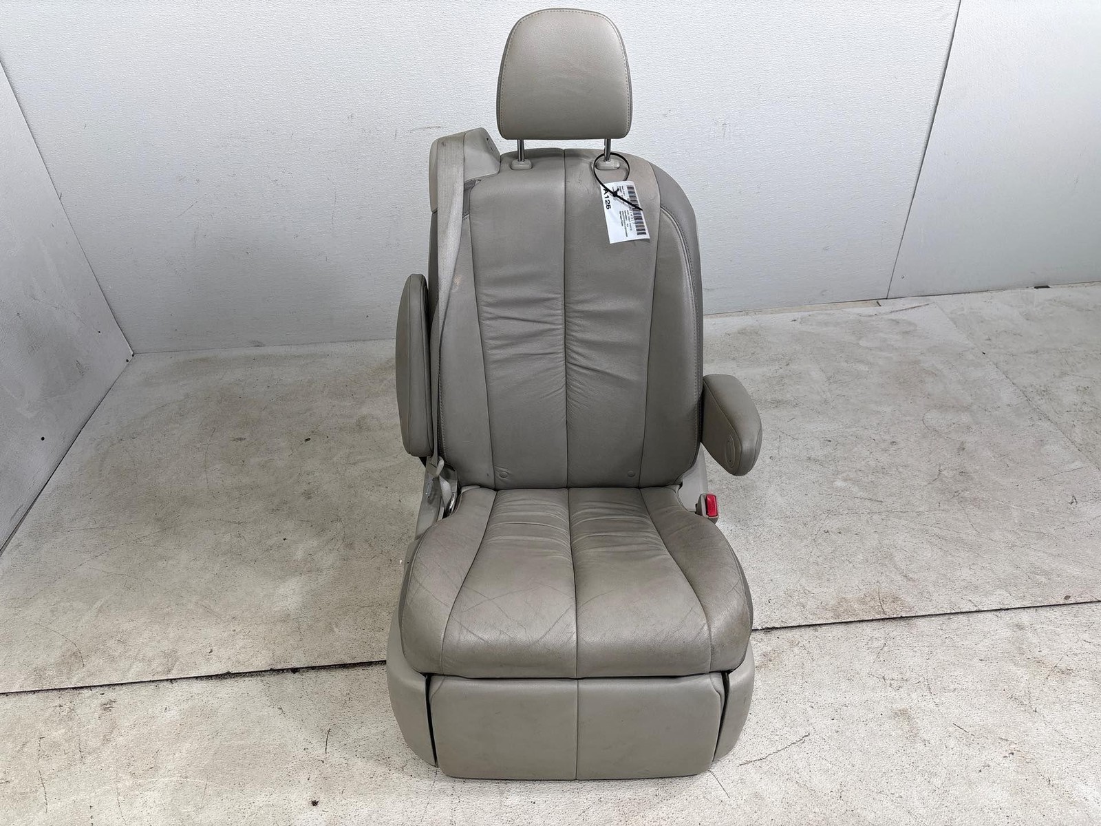 2011-2020 Toyota Sienna Grey Leather 2Nd Row Reclining Rear Seat 11525547
