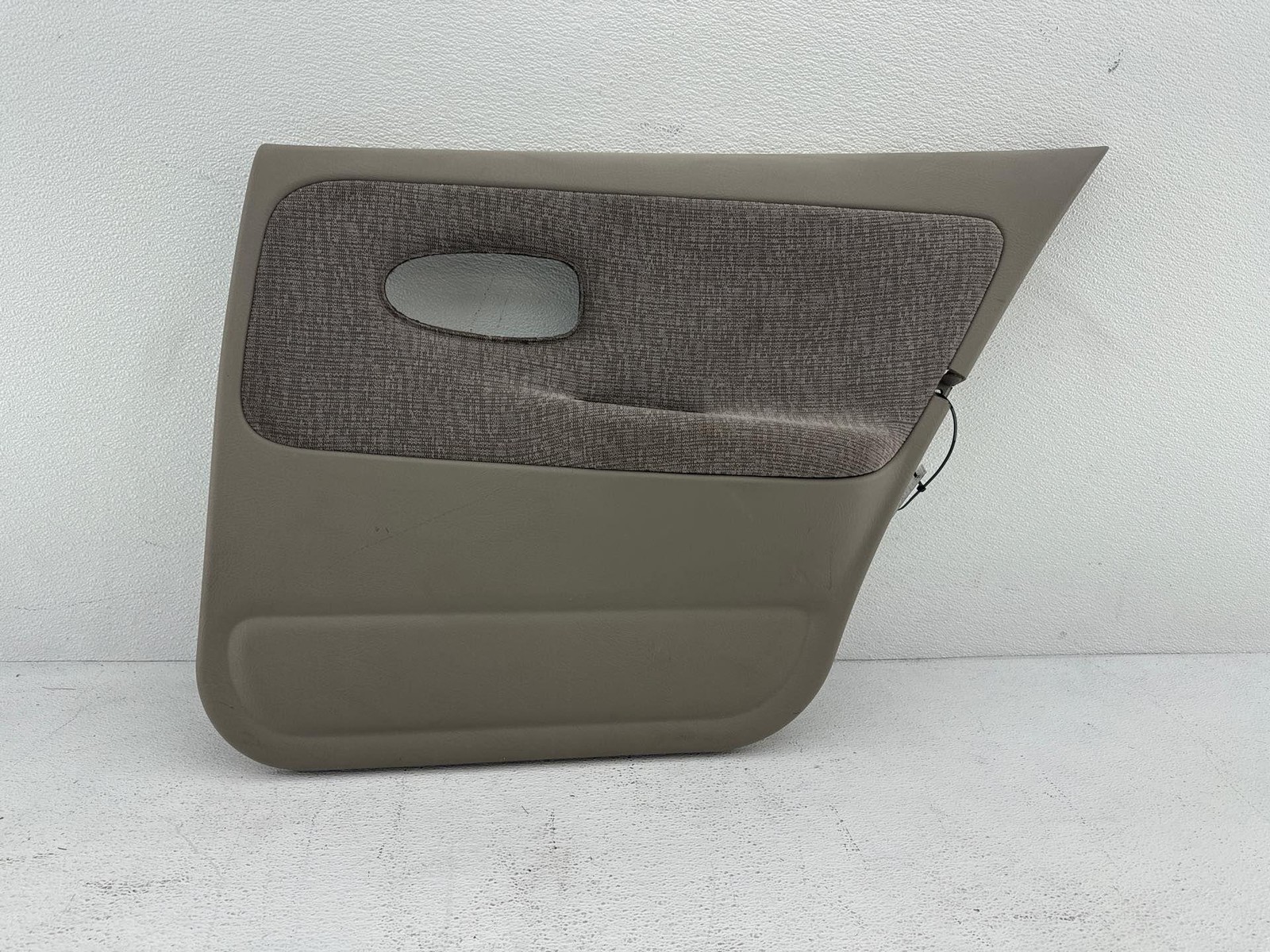 00-02 Saturn Sw2 Rear Passenger Side Door Panel Trim Cover
