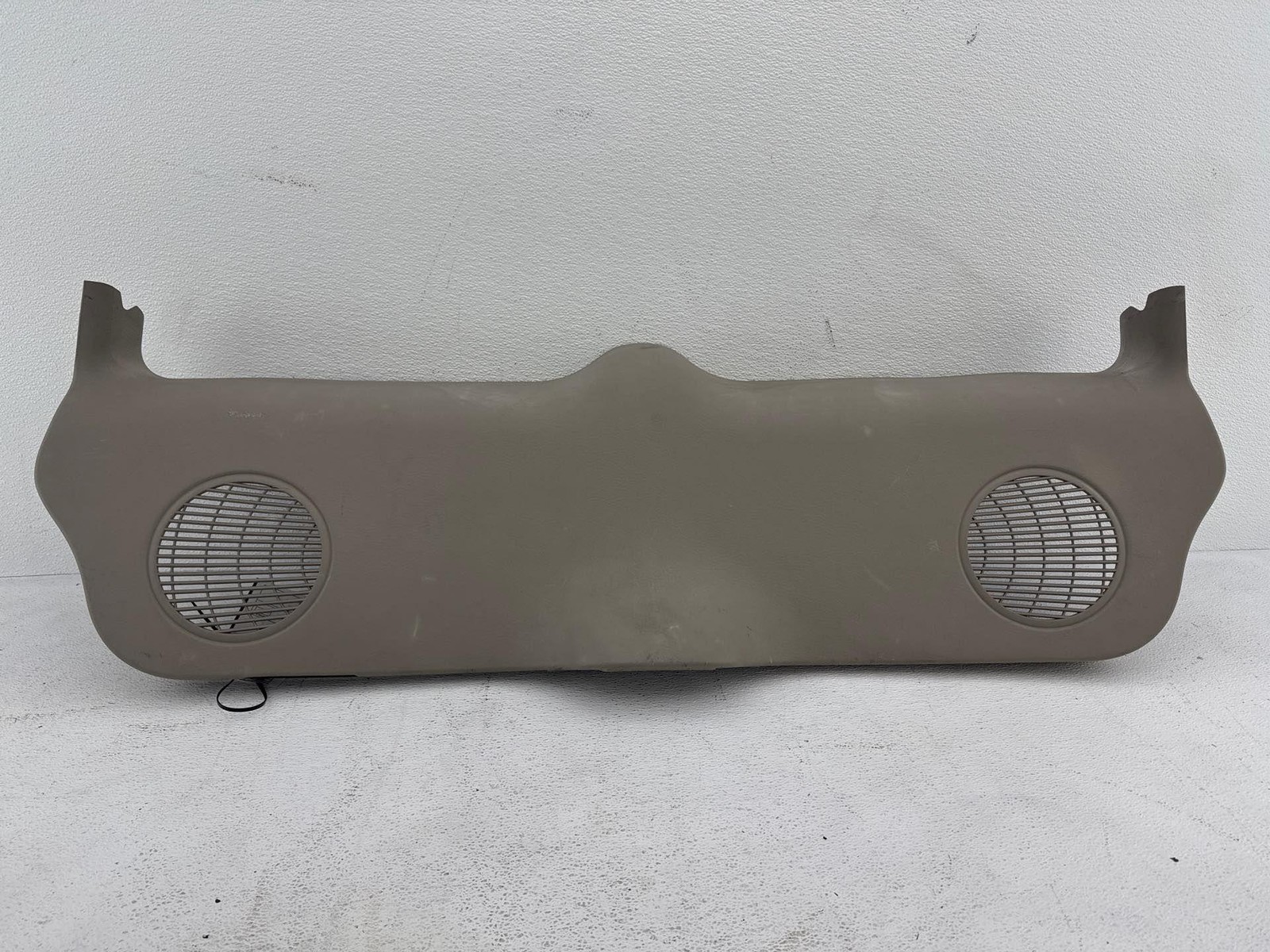 98-01 Saturn Sw2 Rear Trunk Tailgate Lower Trim Cover Oem