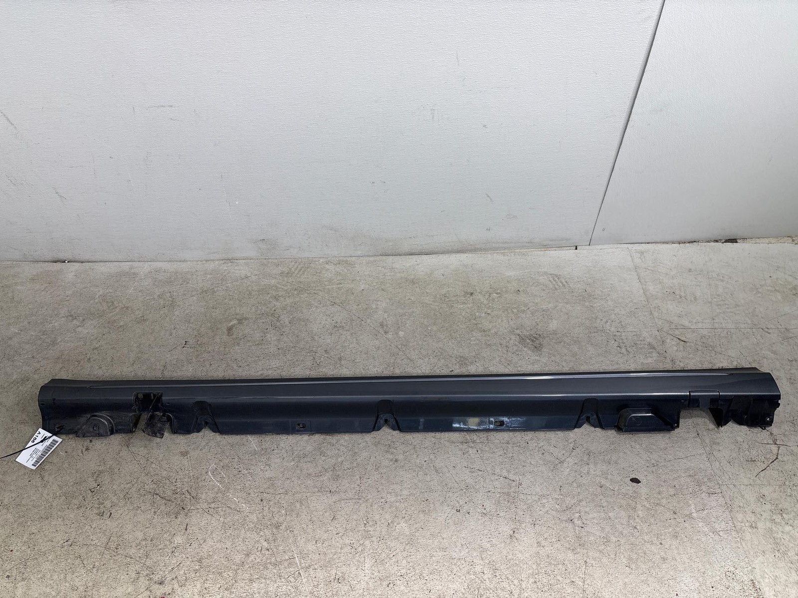 2015-2021 Mercedes W205 C300 Sdn Left Rocker Panel Moulding OEM