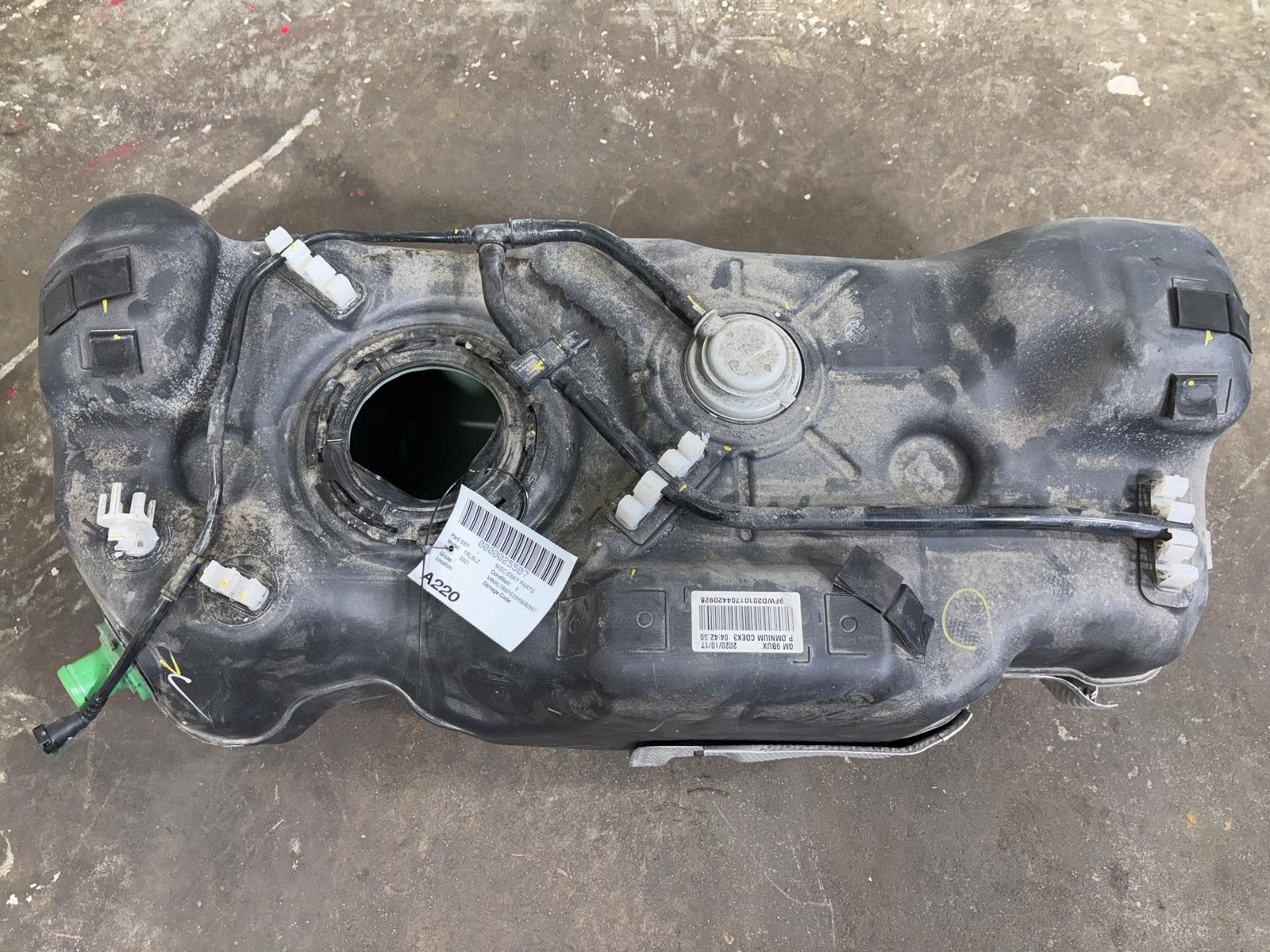 2021-2025 Chevrolet Trailblazer FWD Fuel Gas Tank Reservoir OEM