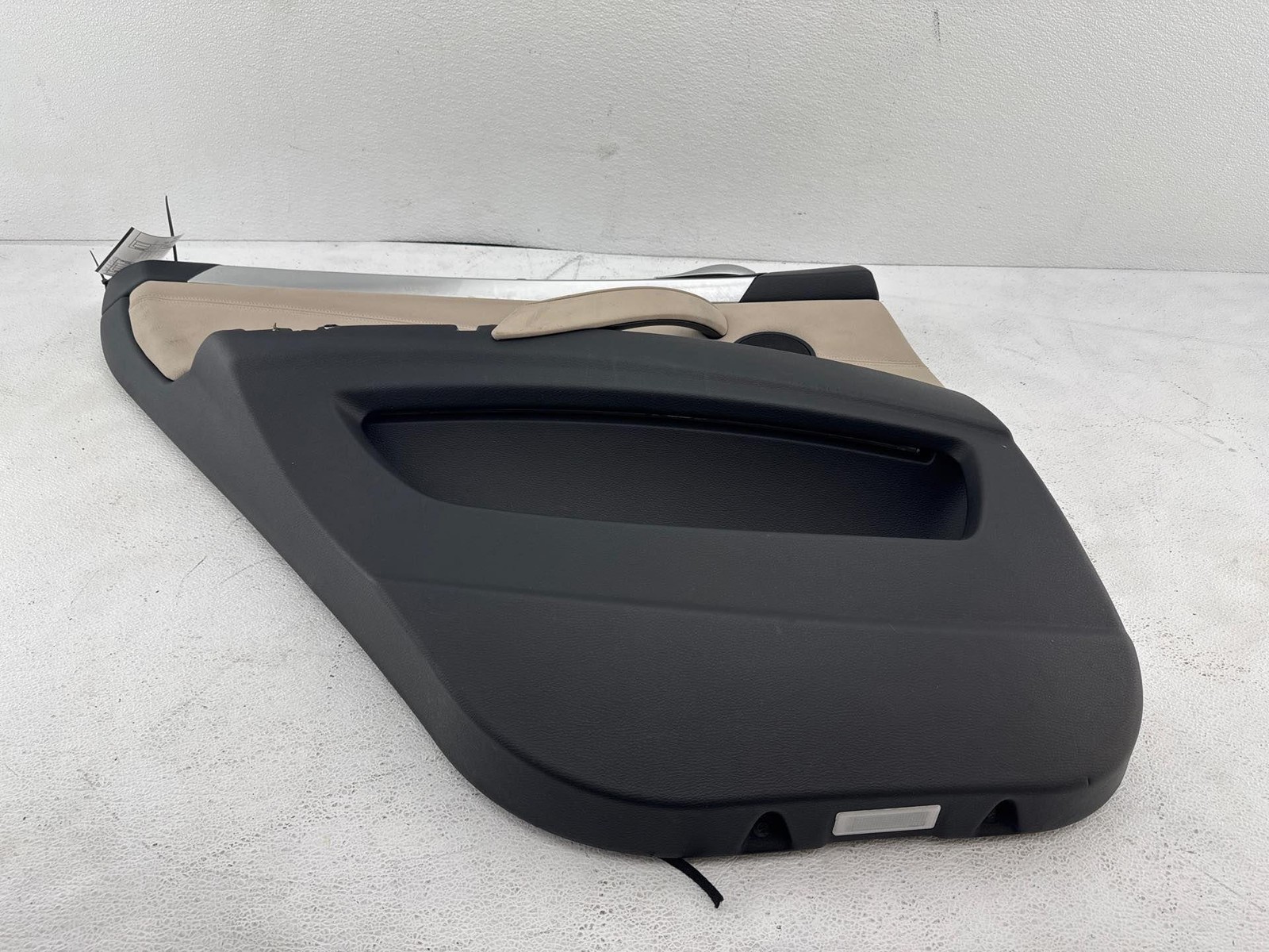 2007- 2013 Bmw X5 E70 Rear Left Side Interior Door Panel Trim Oem