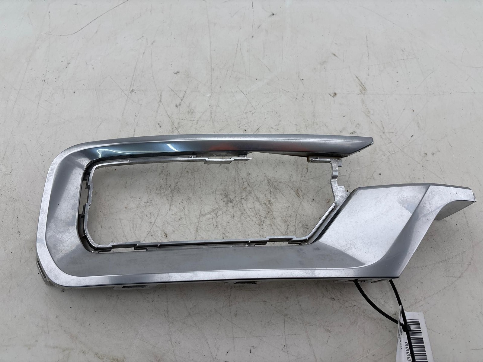 2013-2017 GMC Acadia Front Bumper Fog Light Bezel Right Side OEM
