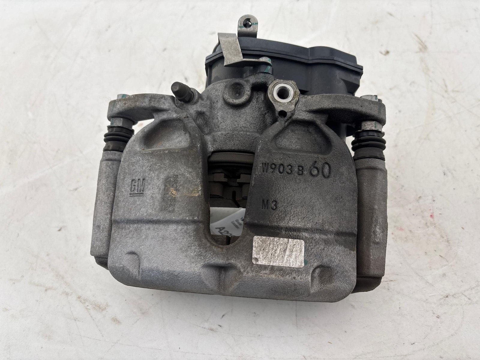2021-2023 Chevrolet Trailblazer Front Right Brake Caliper Assembly OEM