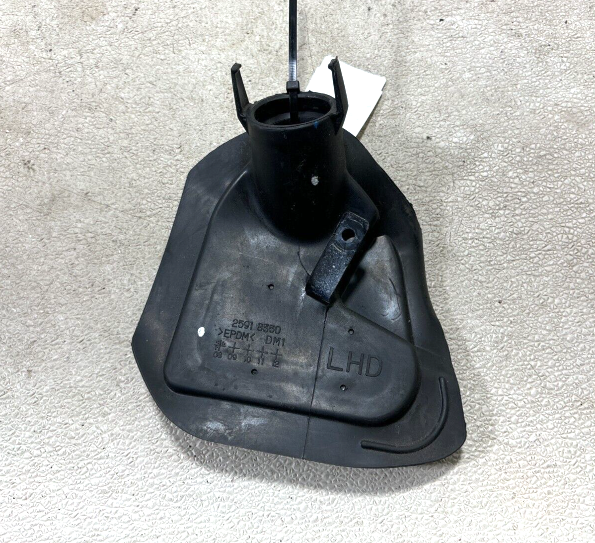 2010-2016 Cadillac Srx Intermediate Steering Shaft Upper Seal Oem