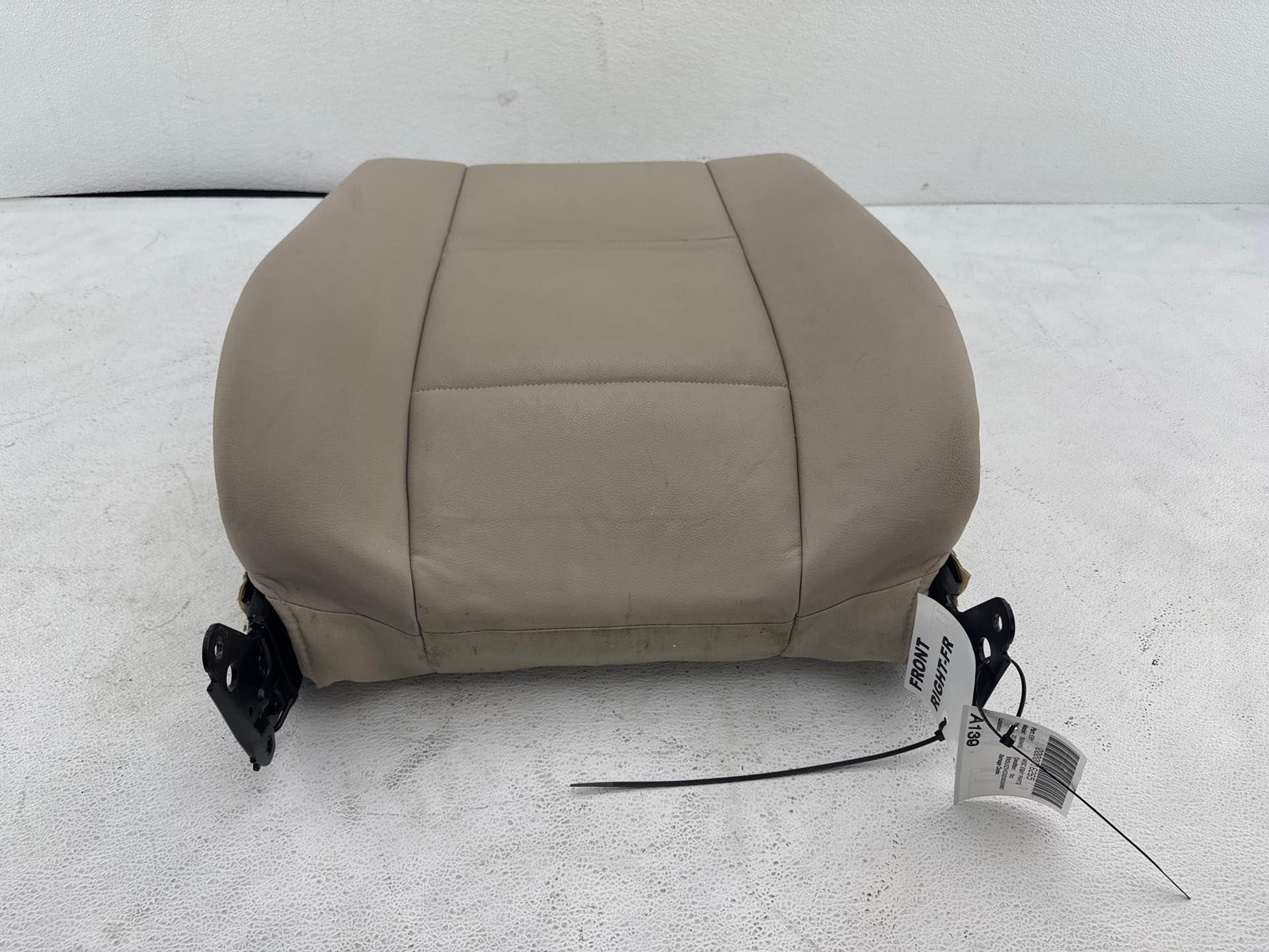 2007-2013 Bmw X5 E70 Front Right Side Upper Backrest Seat Cushion W/ Frame Oem