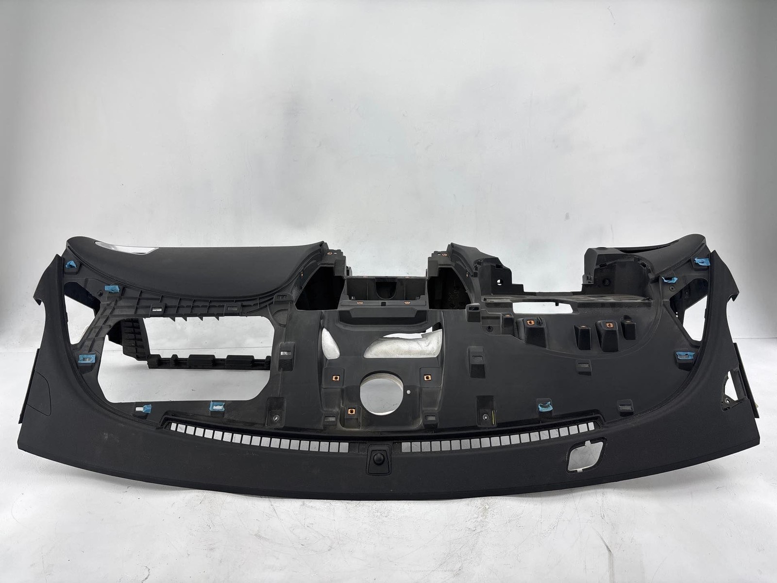 2010-2017 Chevrolet Equinox Lower Instrument Panel Oem