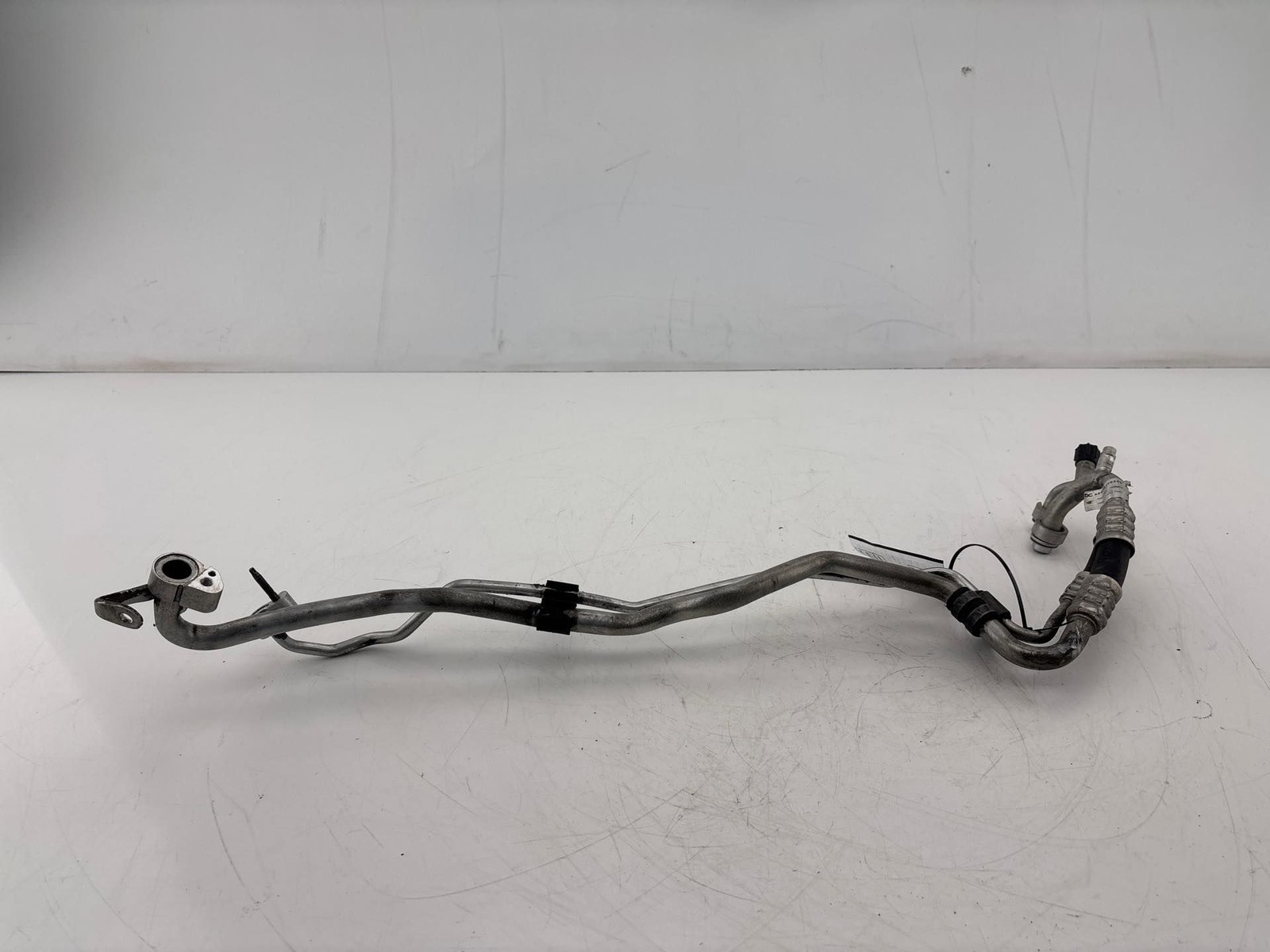 2019-2020 Mercedes Sprinter 3500 AC Air Conditioning Refrigerant Line Hose OEM