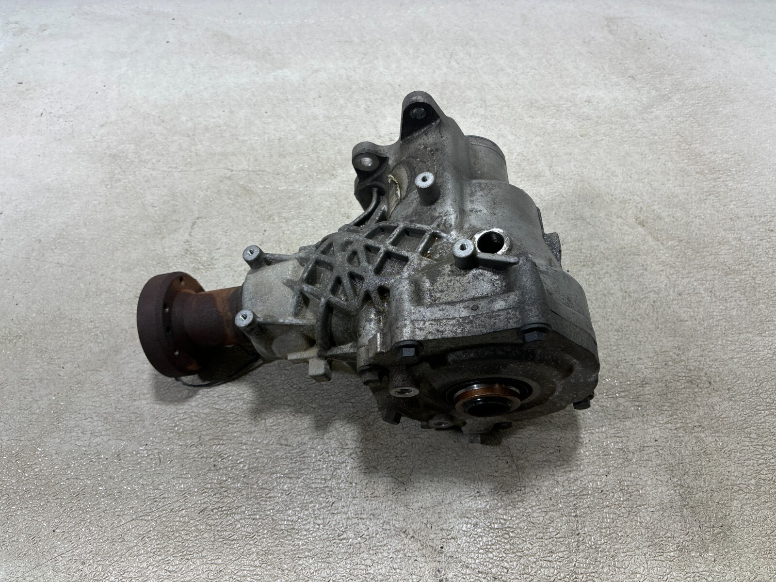 2015-2020 Land Rover Discovery Sport Front Differential Transfer Case Oem