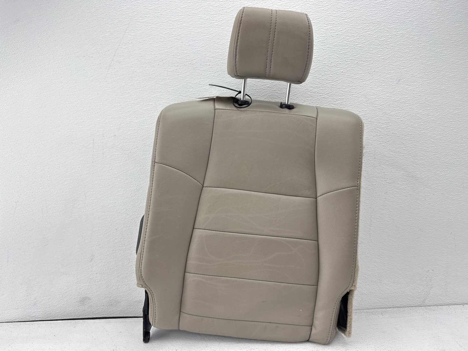 2008-2010 Ford F-350/250 Rear Right Upper Seat Cushion Oem
