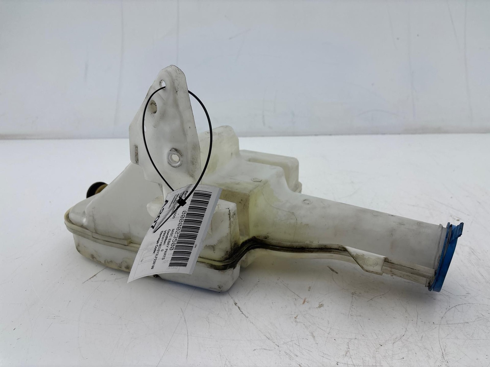 2019 - 2022 Mercedes Sprinter 3500 2500 Windshield Washer Fluid Reservoir OEM