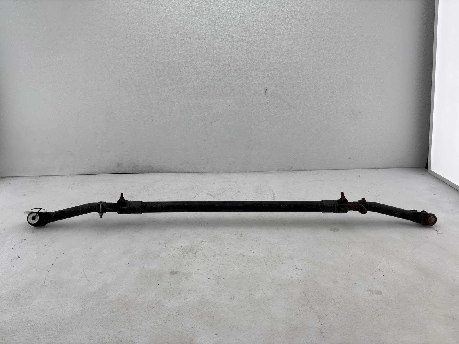 2008 Ford F-350 4Wd Front Steering Gear Rack Tie Rod Bar Oem