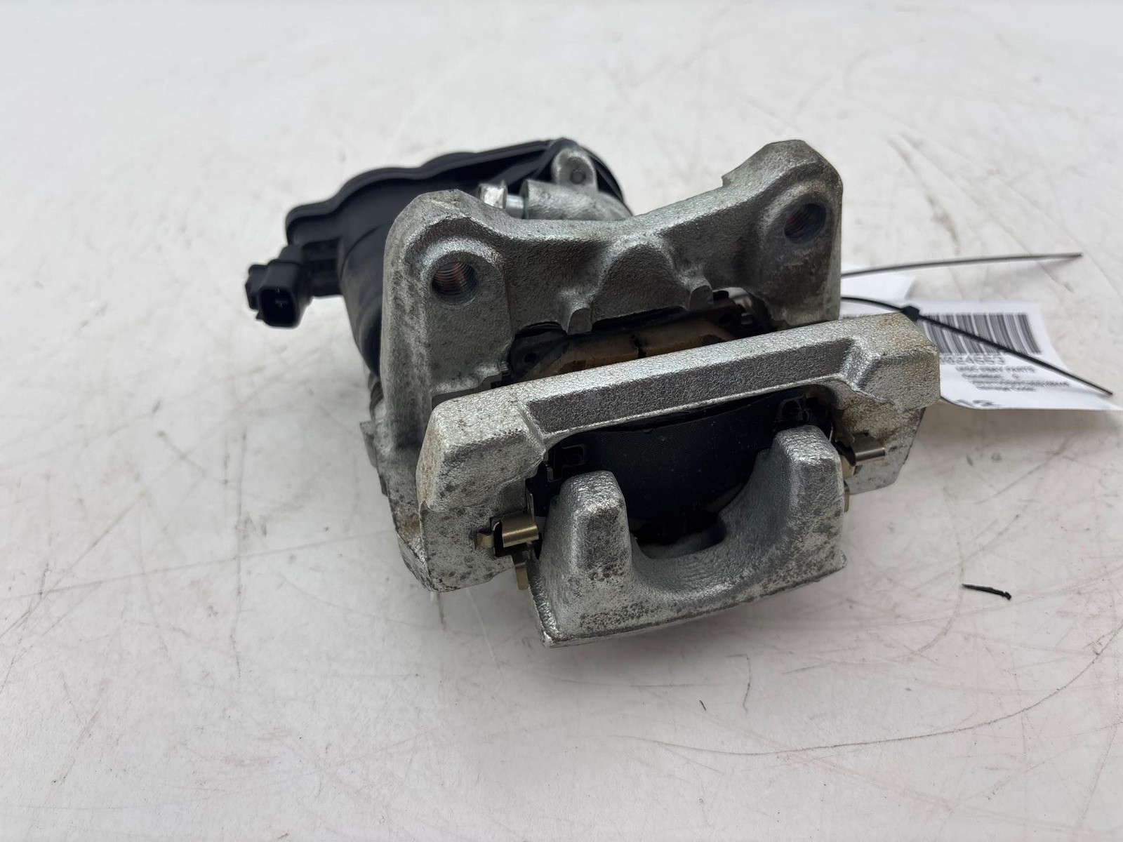 21-25 TOYOTA SIENNA 2.5L Rear Right Parking Brake Caliper Assembly OEM