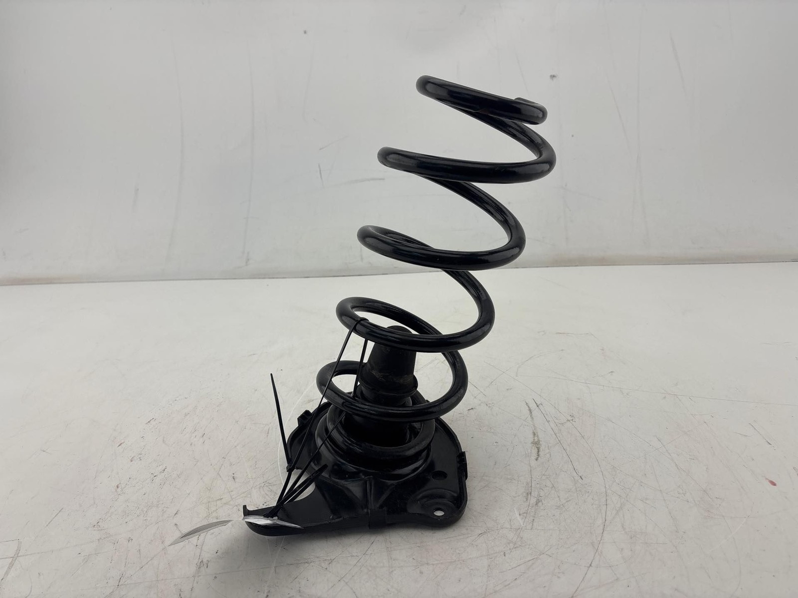 21-25 TOYOTA SIENNA 2.5L Rear Left Coil Spring OEM