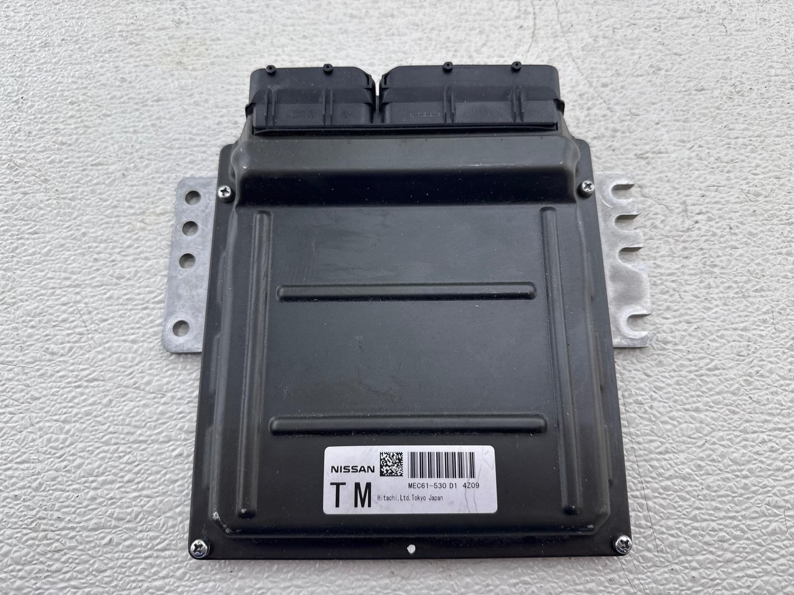 2005 NISSAN 350Z A/T ECU ECM Engine Computer Module TM MEC61-530 D1