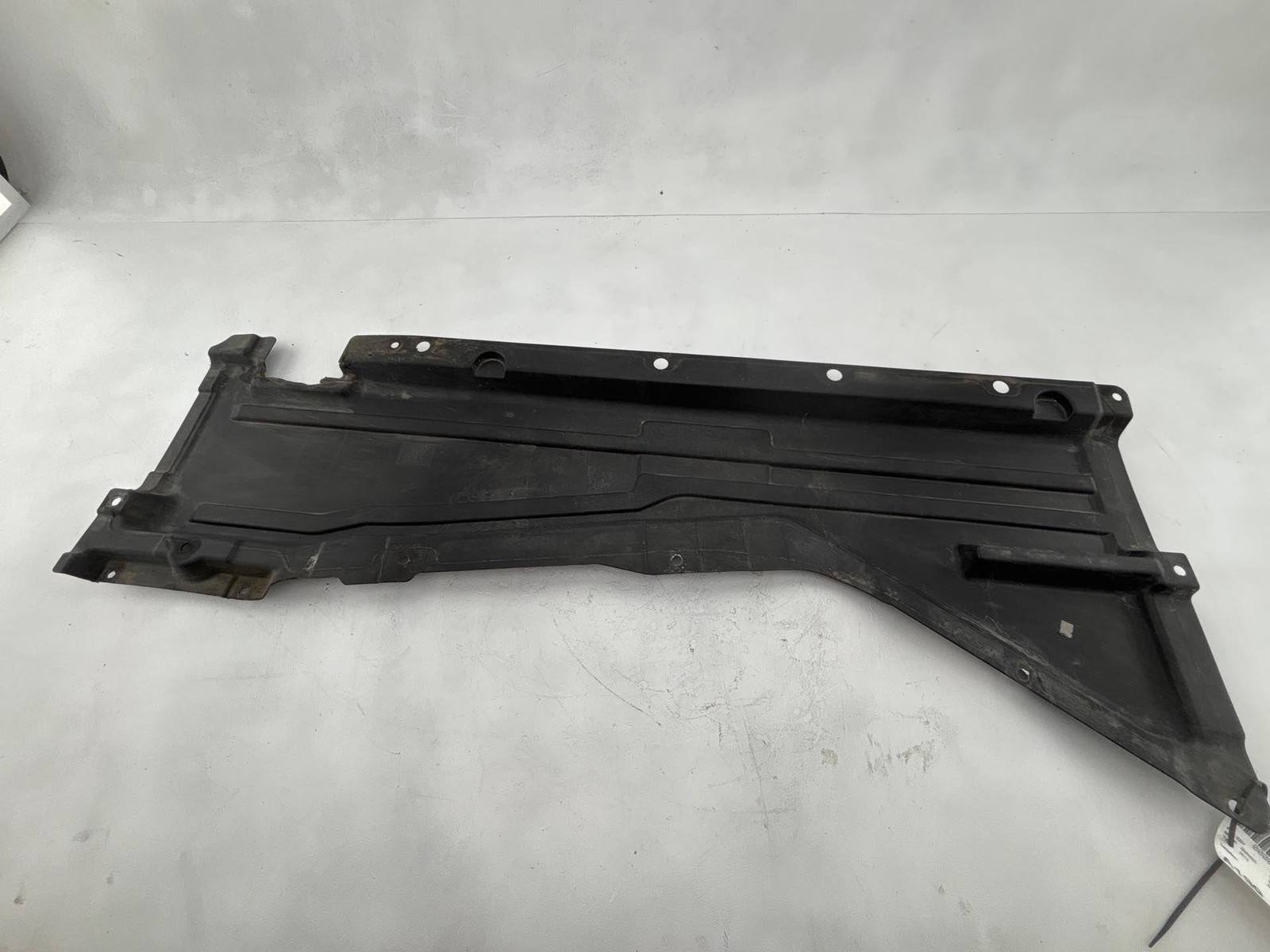 2007-2013 Bmw X5 X6 E70 Right Side Under Splash Shield Guard Panel Cover Oem