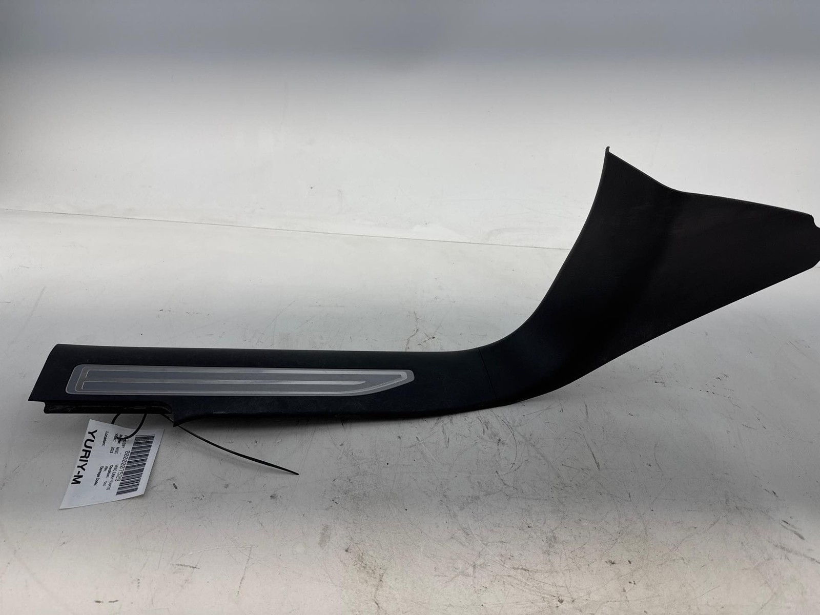 2019 - 2025 GMC Sierra 1500 Front Left Side Door Sill Plate Trim Cover OEM