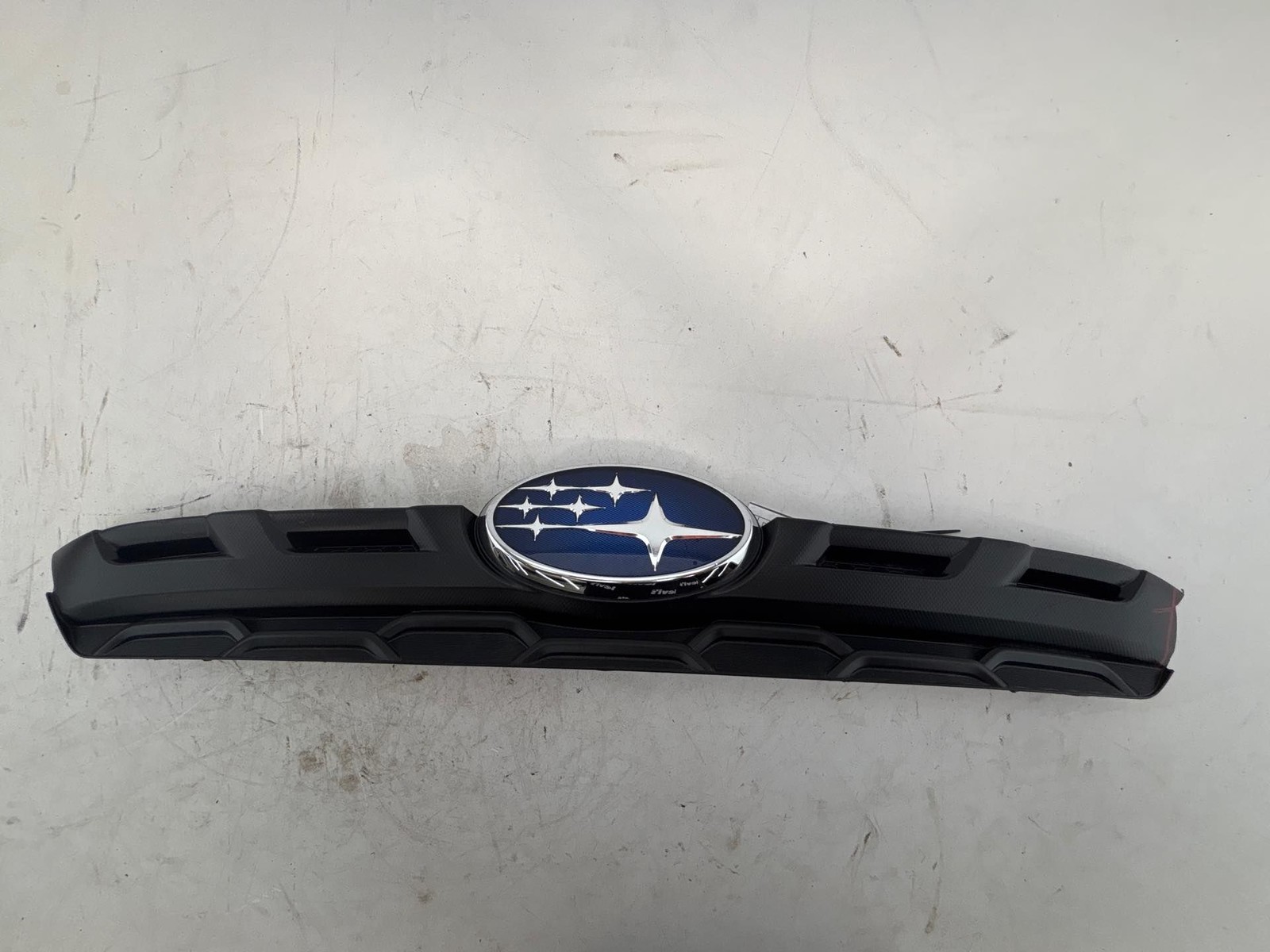 2022 - 2024 Subaru Forester Front Upper Center Grille OEM