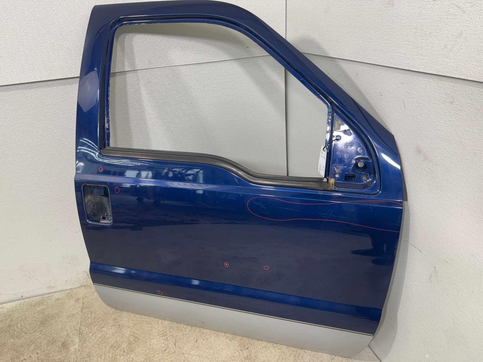 2008-2016 Ford F-350 Front Right Door Shell Panel Oem