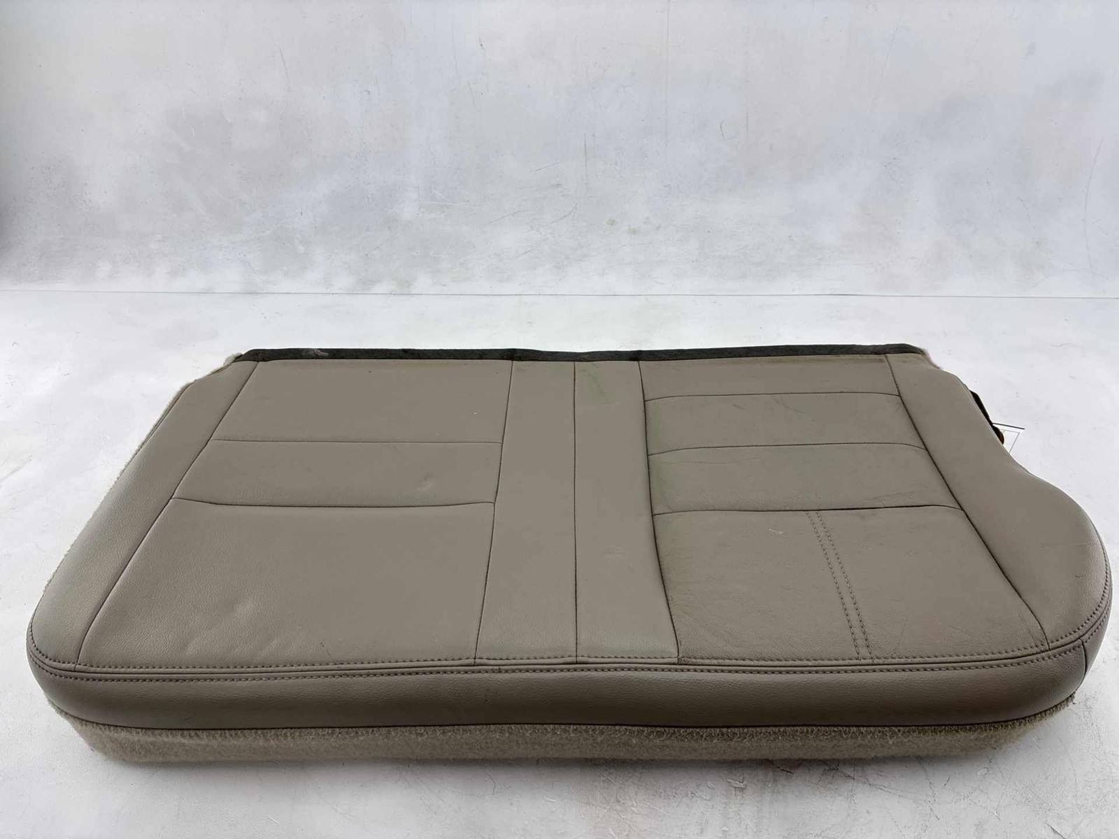2008-2010 Ford F-350 Rear Left Lower Seat Bottom Cushion Oem