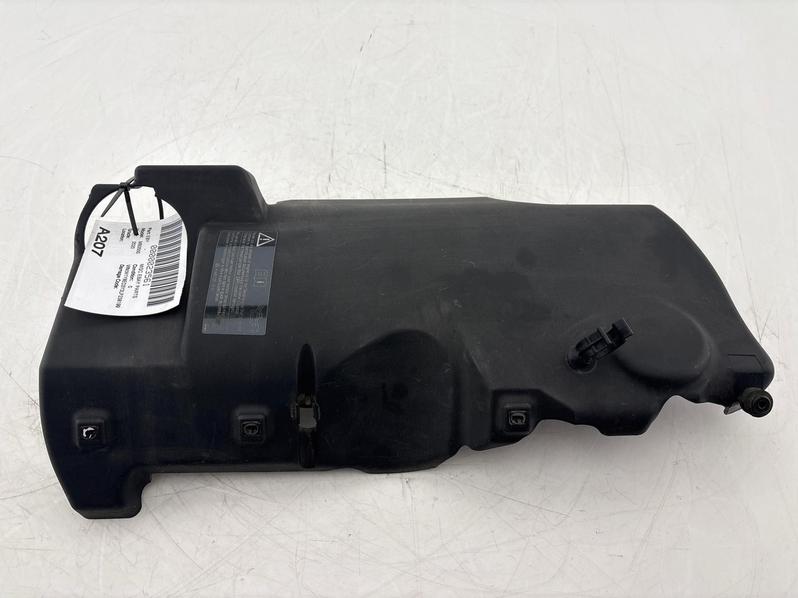 2019-2022 Mercedes Sprinter 3500 3.0L Right Side Engine Cover Panel OEM