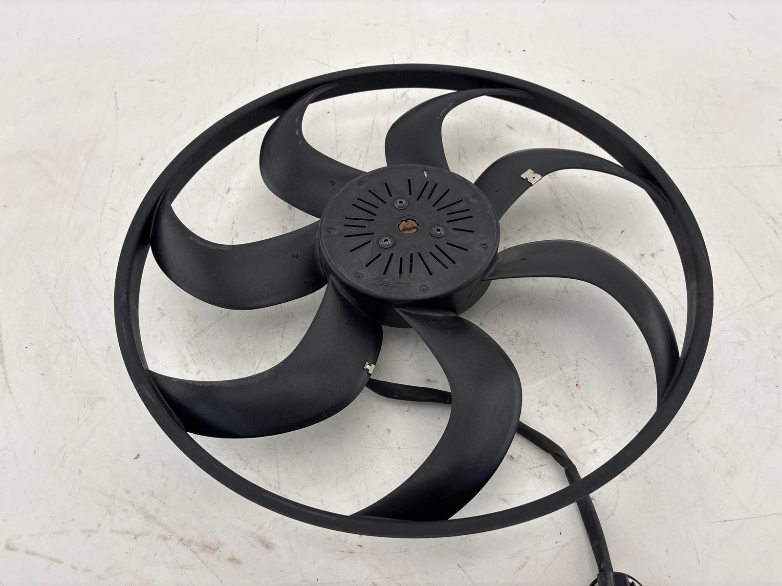 21-25 Chevrolet Trailblazer 1.2L Engine Radiator Cooling Fan Blade w/ Motor OEM
