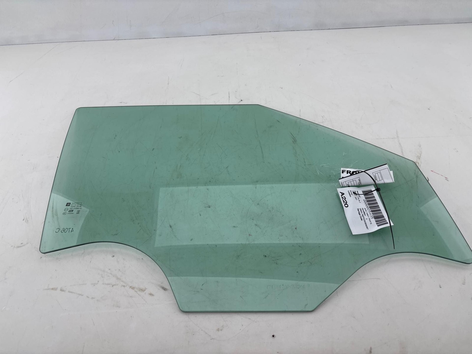 2021-2025 Chevrolet Trailblazer Front Right Door Window Glass OEM