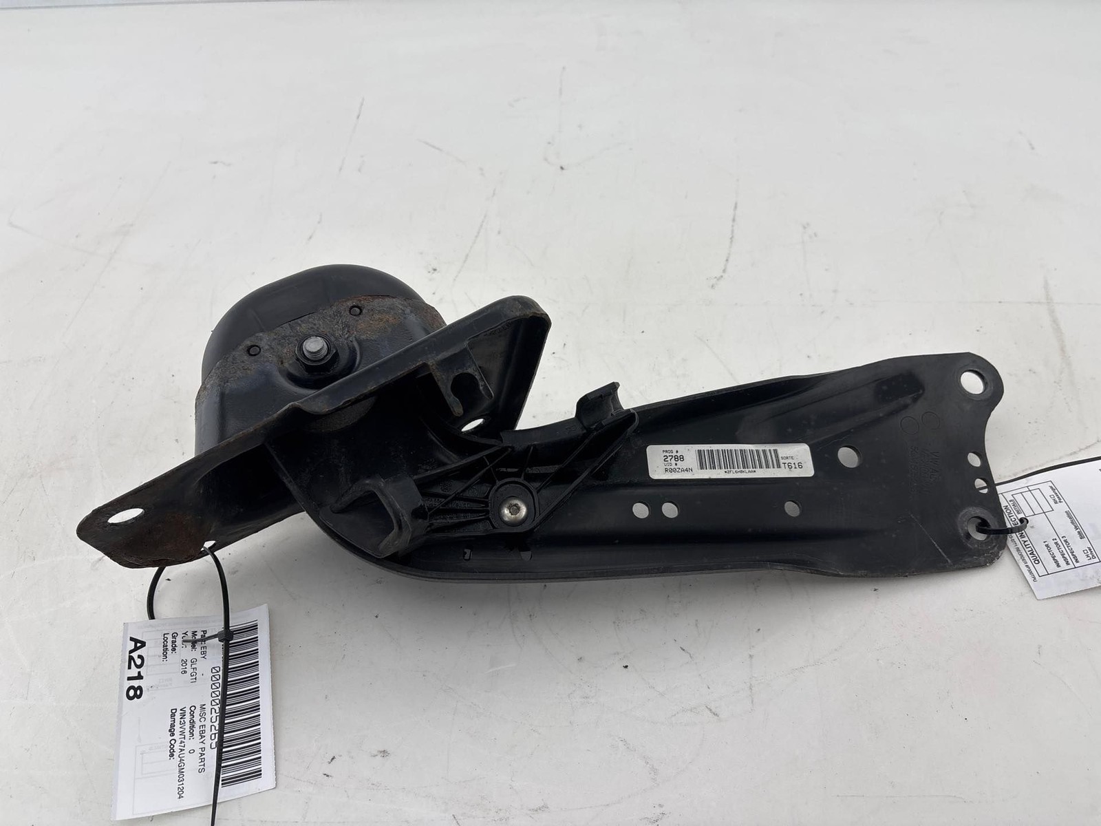 2015-2021 Volkswagen Golf GTI Rear Right Side Lower Trailing Control Arm OEM