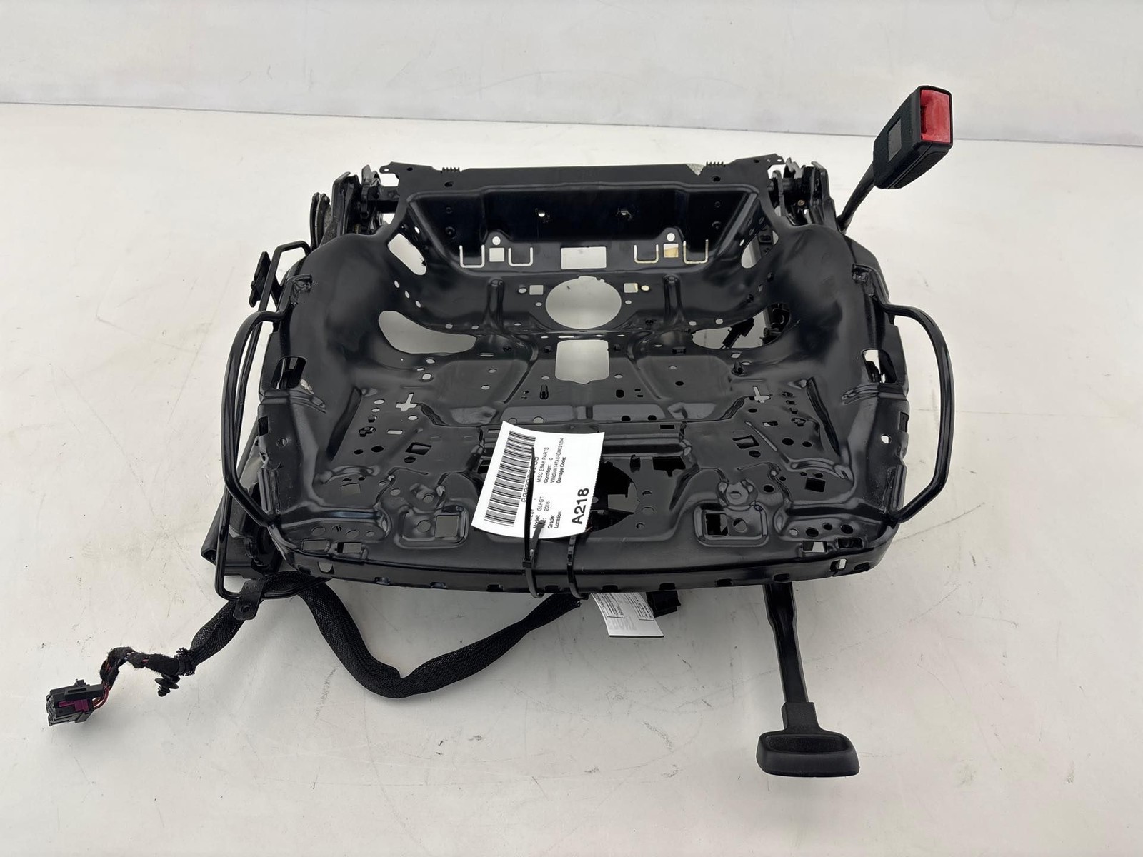2015 - 2017 Volkswagen Golf GTI Front Right Seat Lower Track Frame OEM