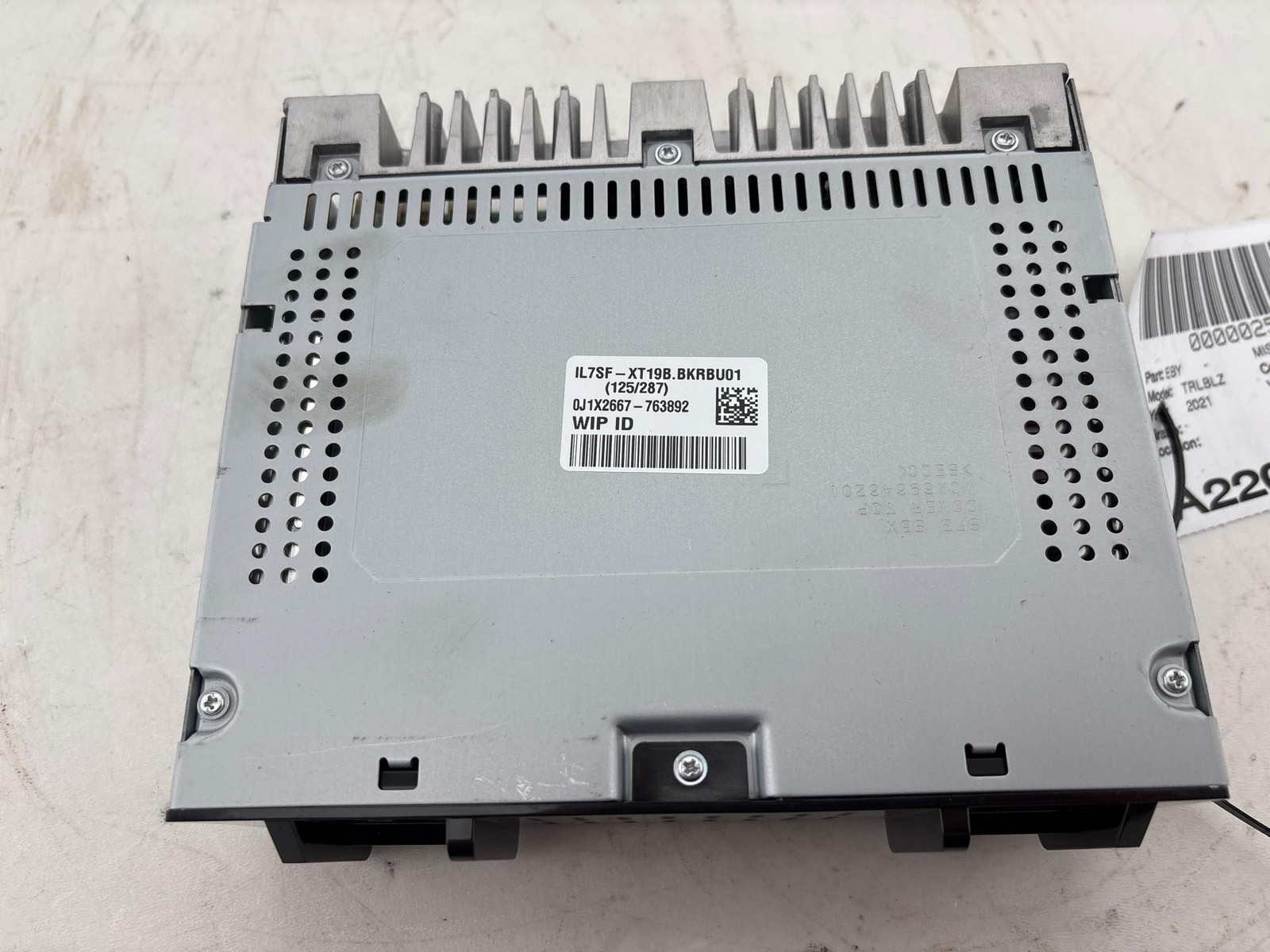 2021-2022 Chevrolet Trailblazer Radio Receiver OEM 84950423