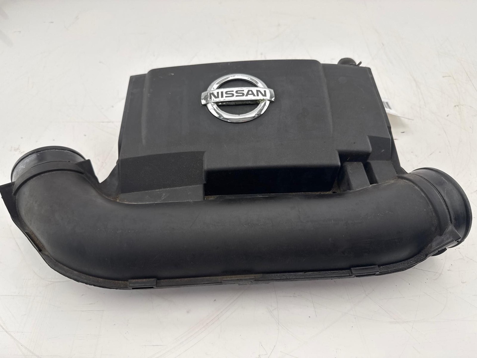 2005 - 2012 Nissan Pathfinder 4.0L Air Intake Resonator Box OEM