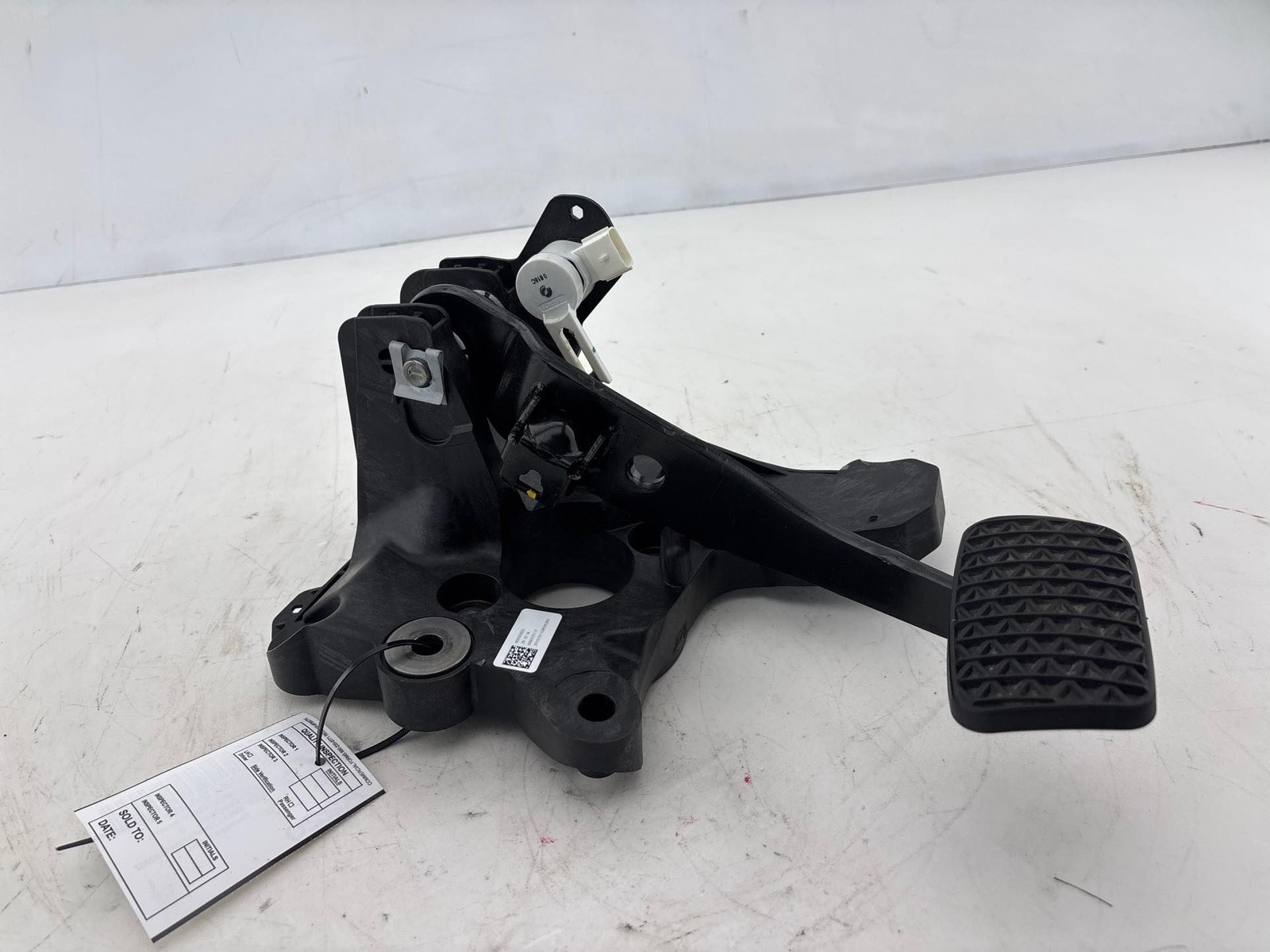 2021-2025 Chevrolet Trailblazer Brake Stop Pedal & Bracket OEM