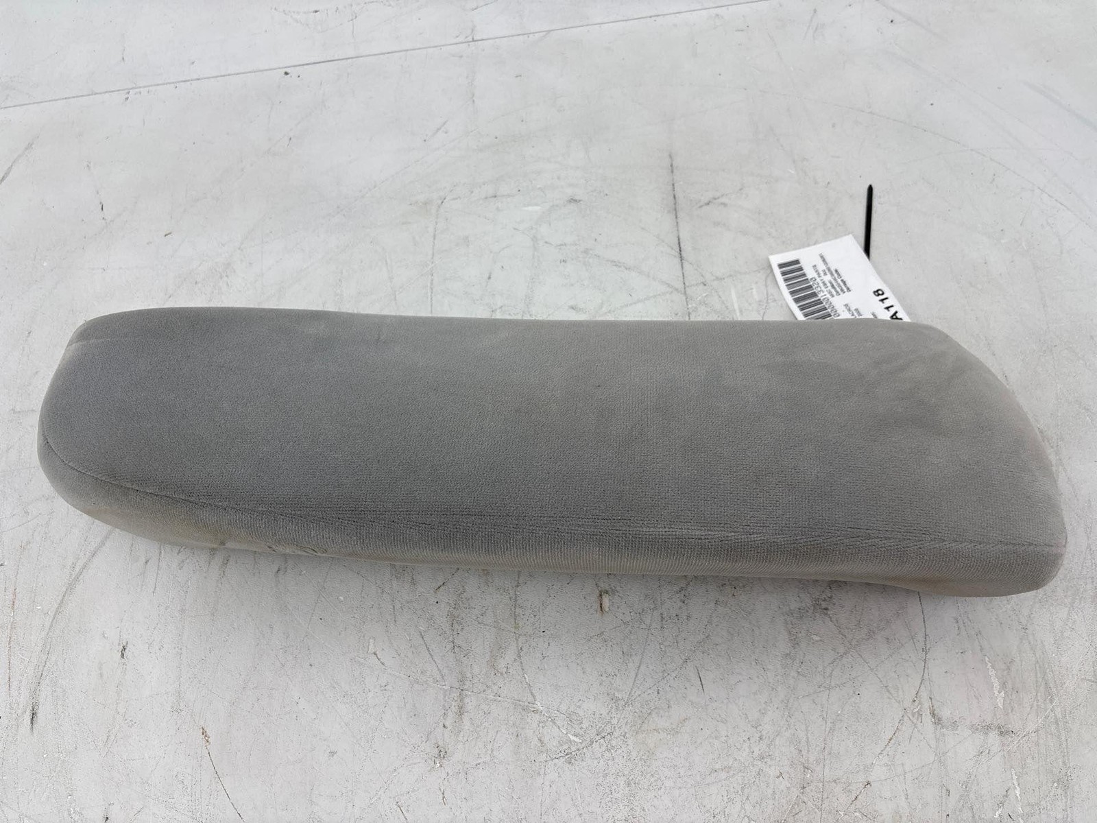 2005-2009 Buick Lacrosse Rear Passenger Side Seat Bolster Cushion Oem