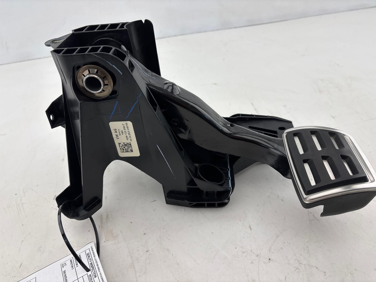 2015 - 2017 Volkswagen Golf GTI Brake Stop Pedal W/ Bracket OEM