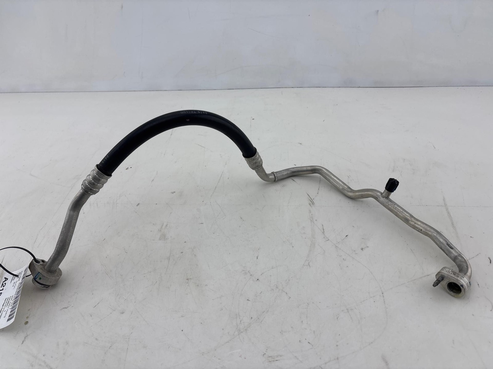 2015 - 2021 Volkswagen Golf GTI A/C Air Conditioning Suction Hose Tube Pipe OEM