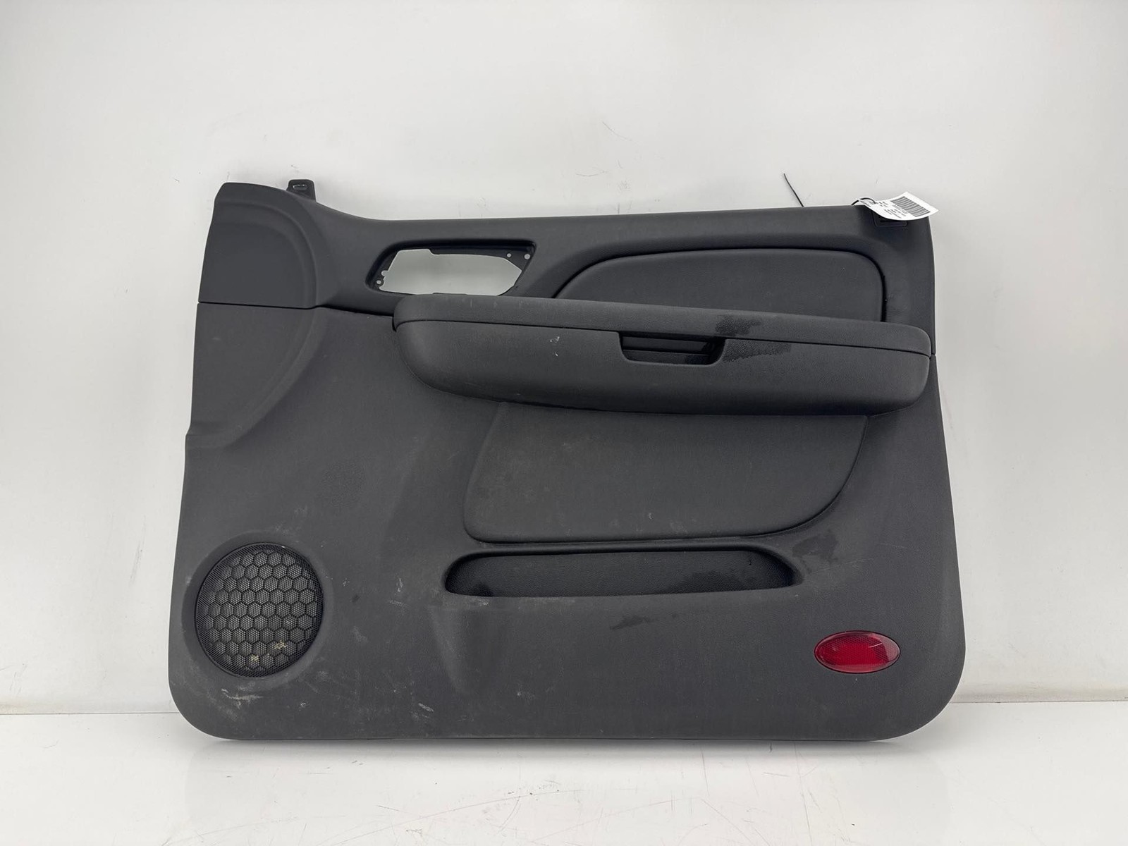 2008-2009 Chevrolet Tahoe Front Right Door Panel Trim Cover OEM