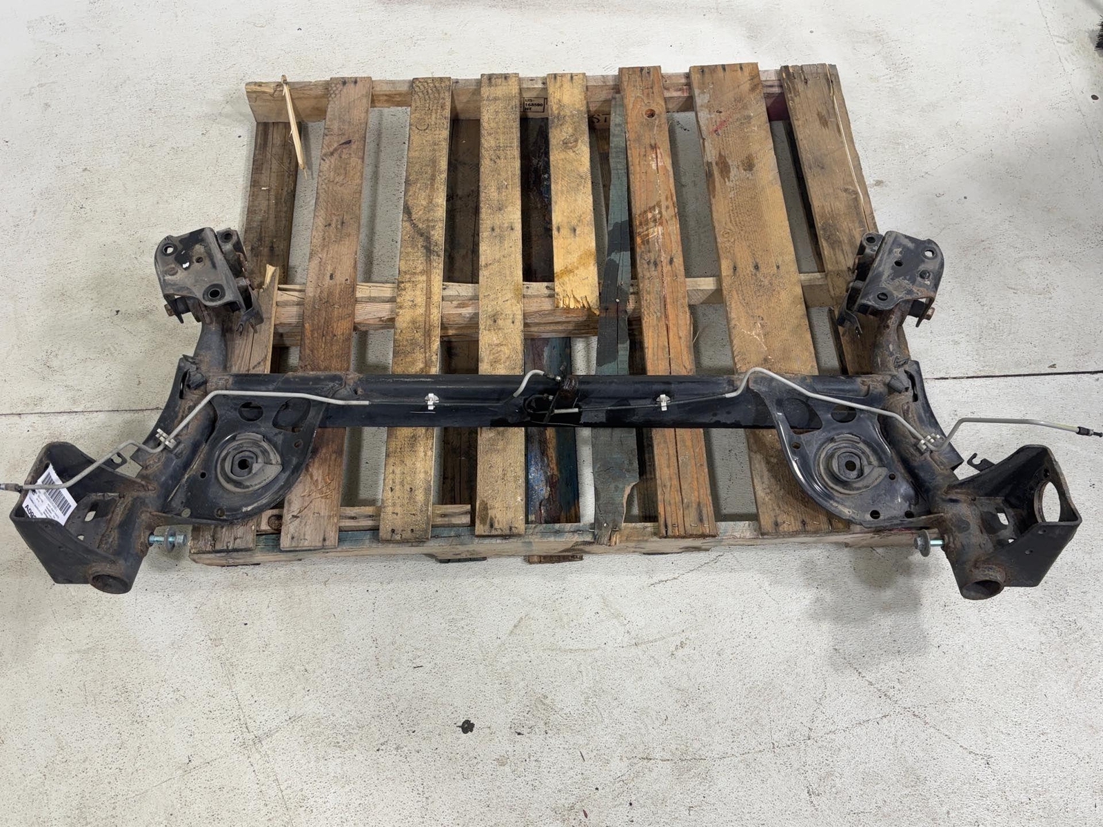 2016-2019 Nissan Sentra Rear Side Suspension Subframe Axle Beam Oem