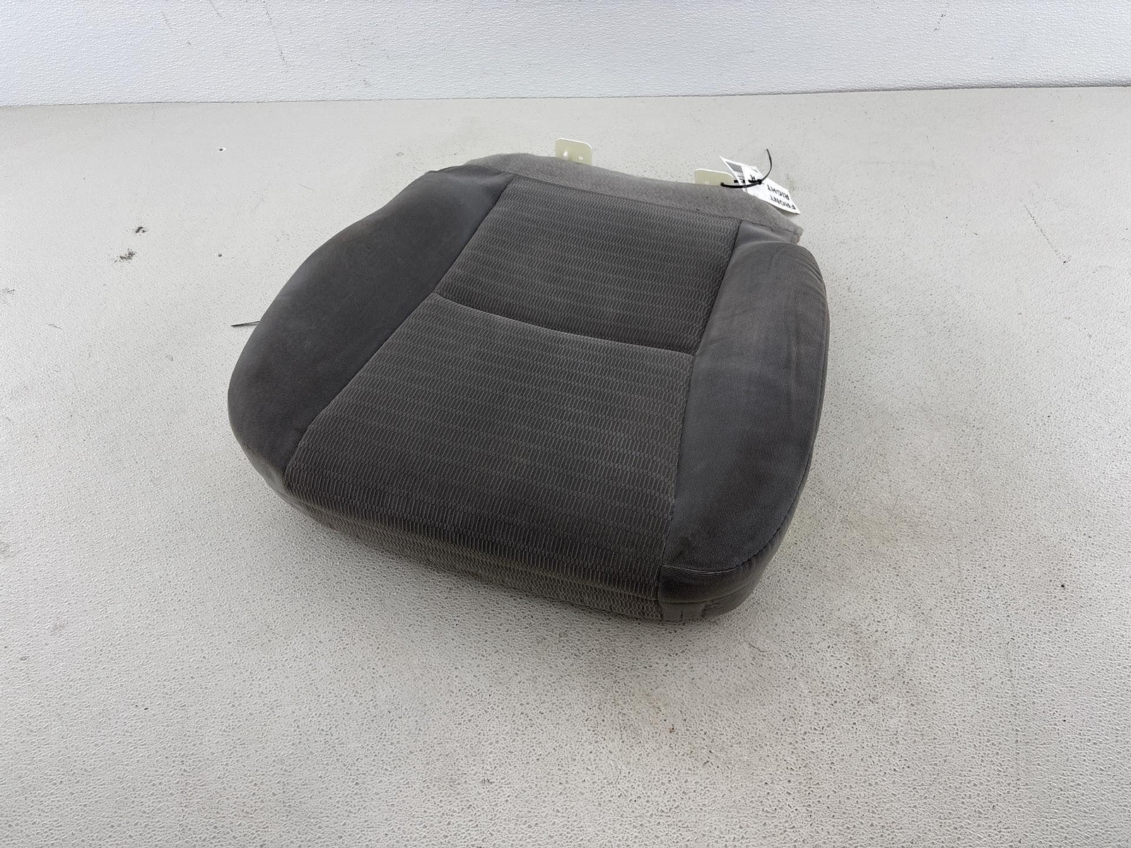 2004-2006 Toyota Camry Front Left Lower Seat Bottom Cushion Oem