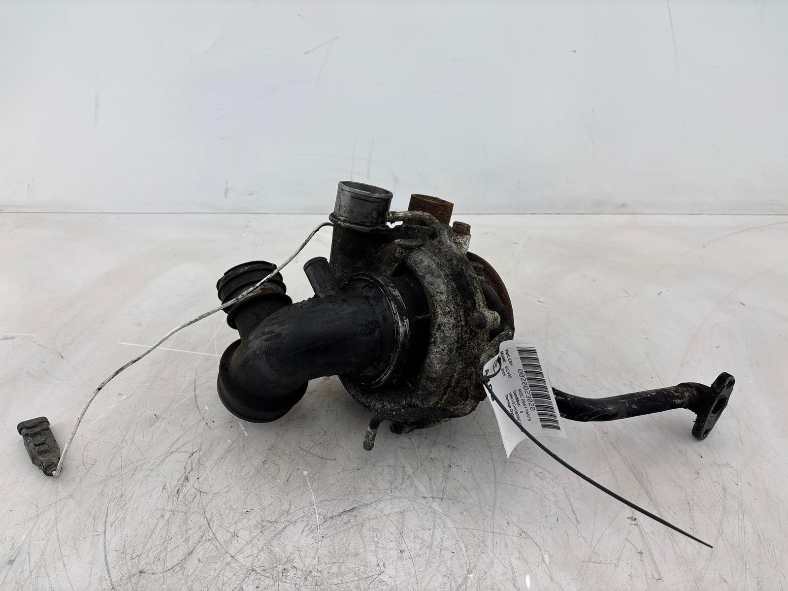2004-2005 Chevrolet Silverado 3500 Engine Turbo Charger Turbocharger OEM