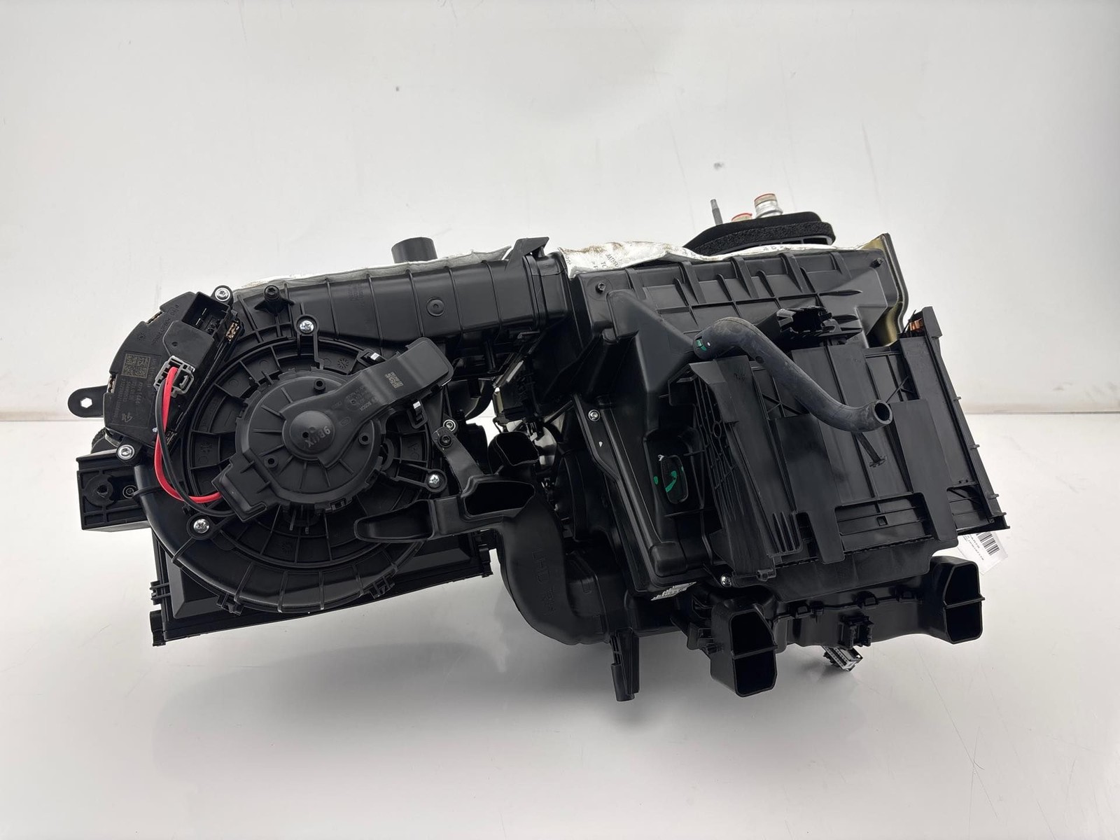 2021-2025 Chevrolet Trailblazer HVAC Climate Heater Blower Housing Box OEM