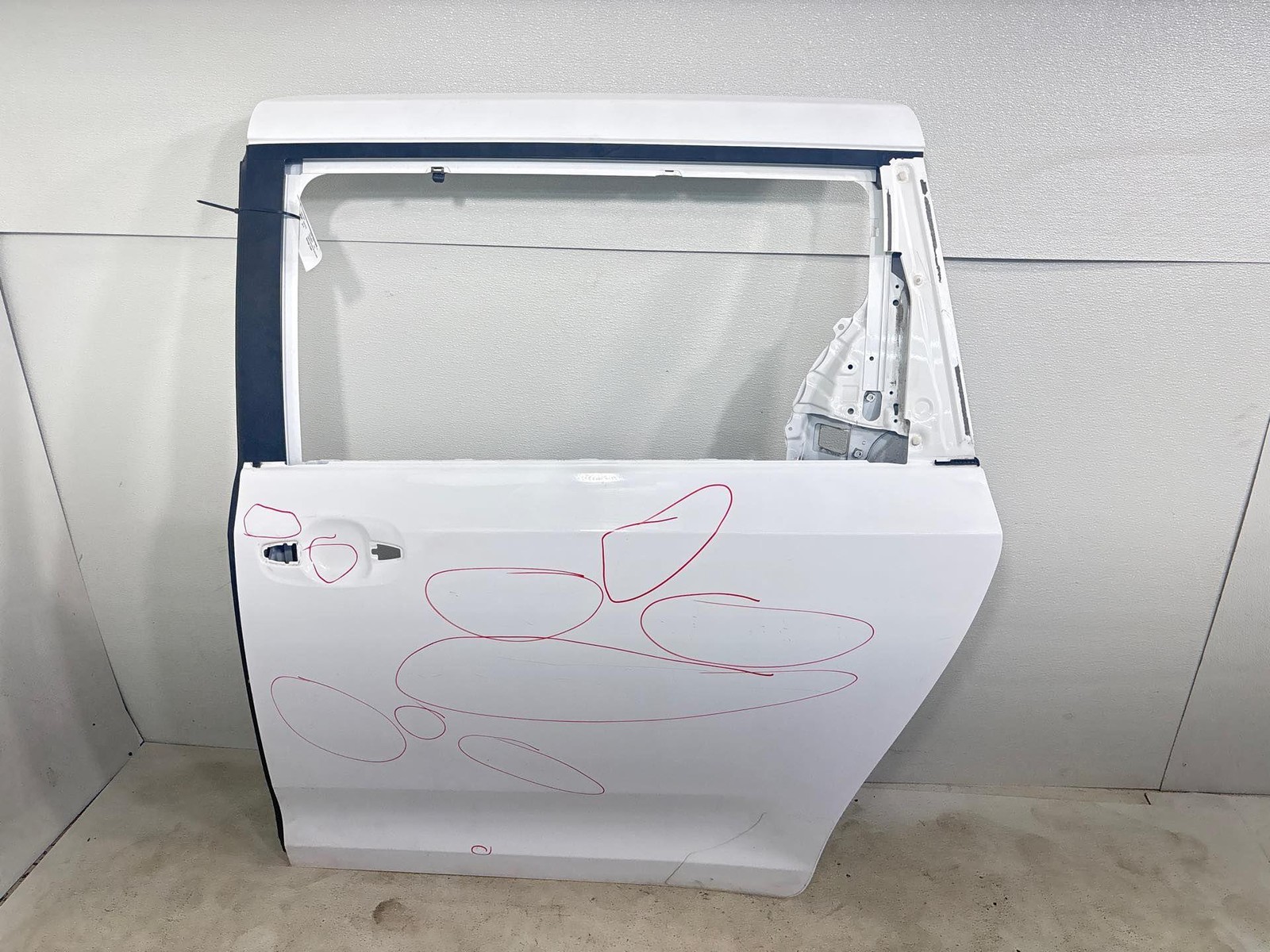 2011 - 2020 Toyota Sienna Rear Left Driver Side Slide Door Shell Panel Oem