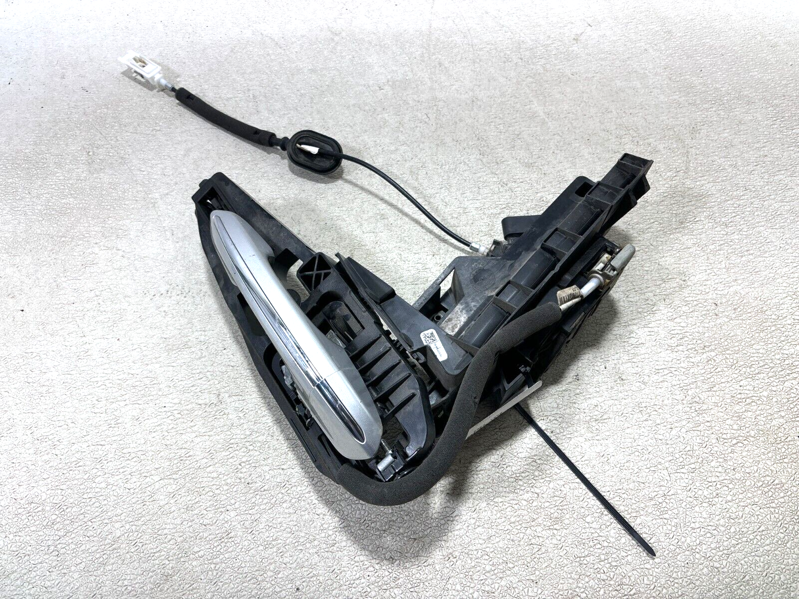 2017-2020 Ford Fusion Front Right Door Exterior Handle & Lock Latch Actuator Oem