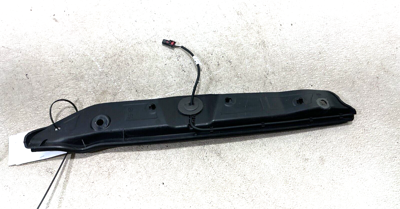 2018-2021 Chevrolet Equinox Liftgate Passenger Side Anti-Pinch Sensor Oem
