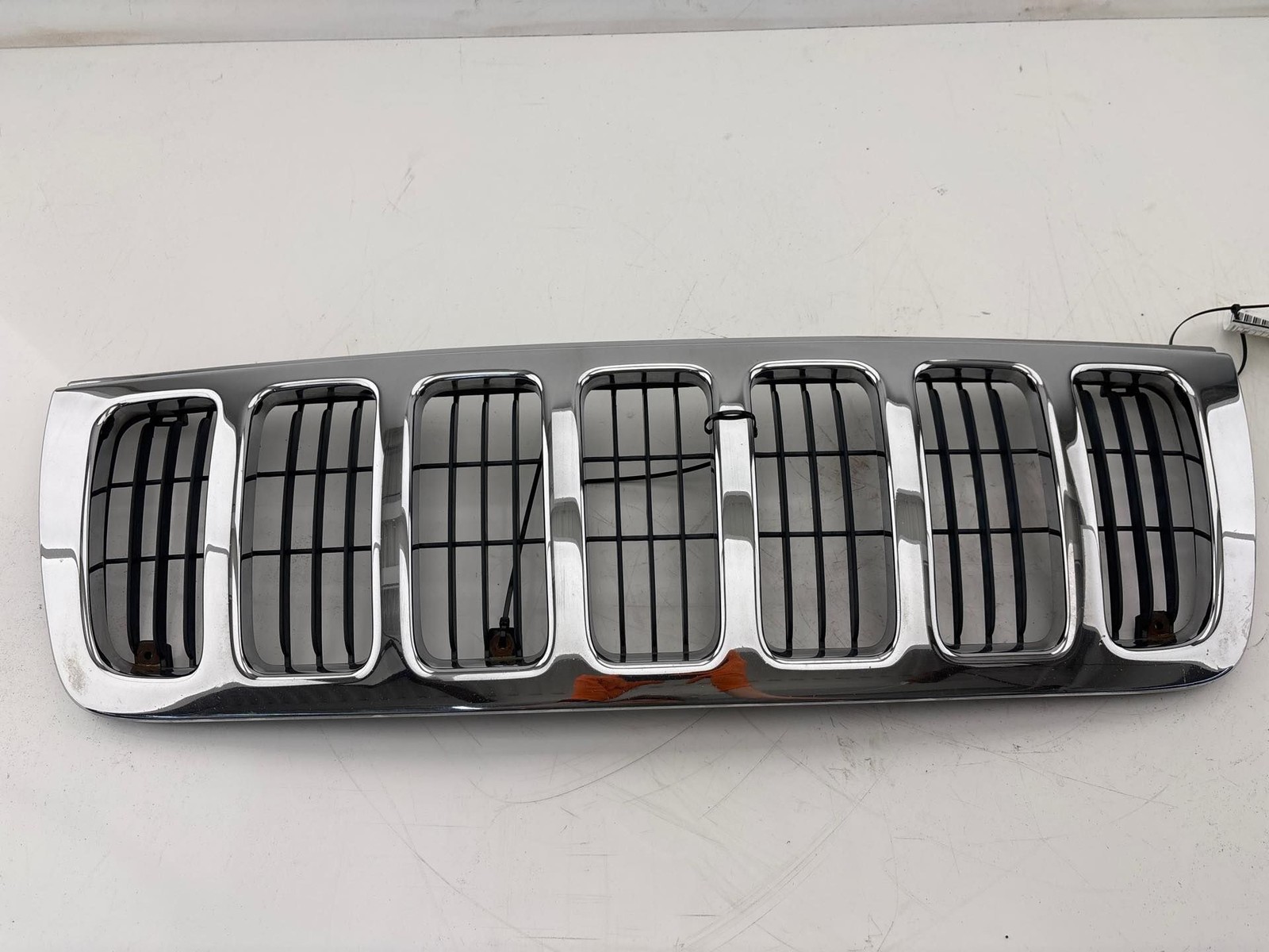 1999 - 2003 Jeep Grand Cherokee Front Grill Chrome Molding Trim OEM