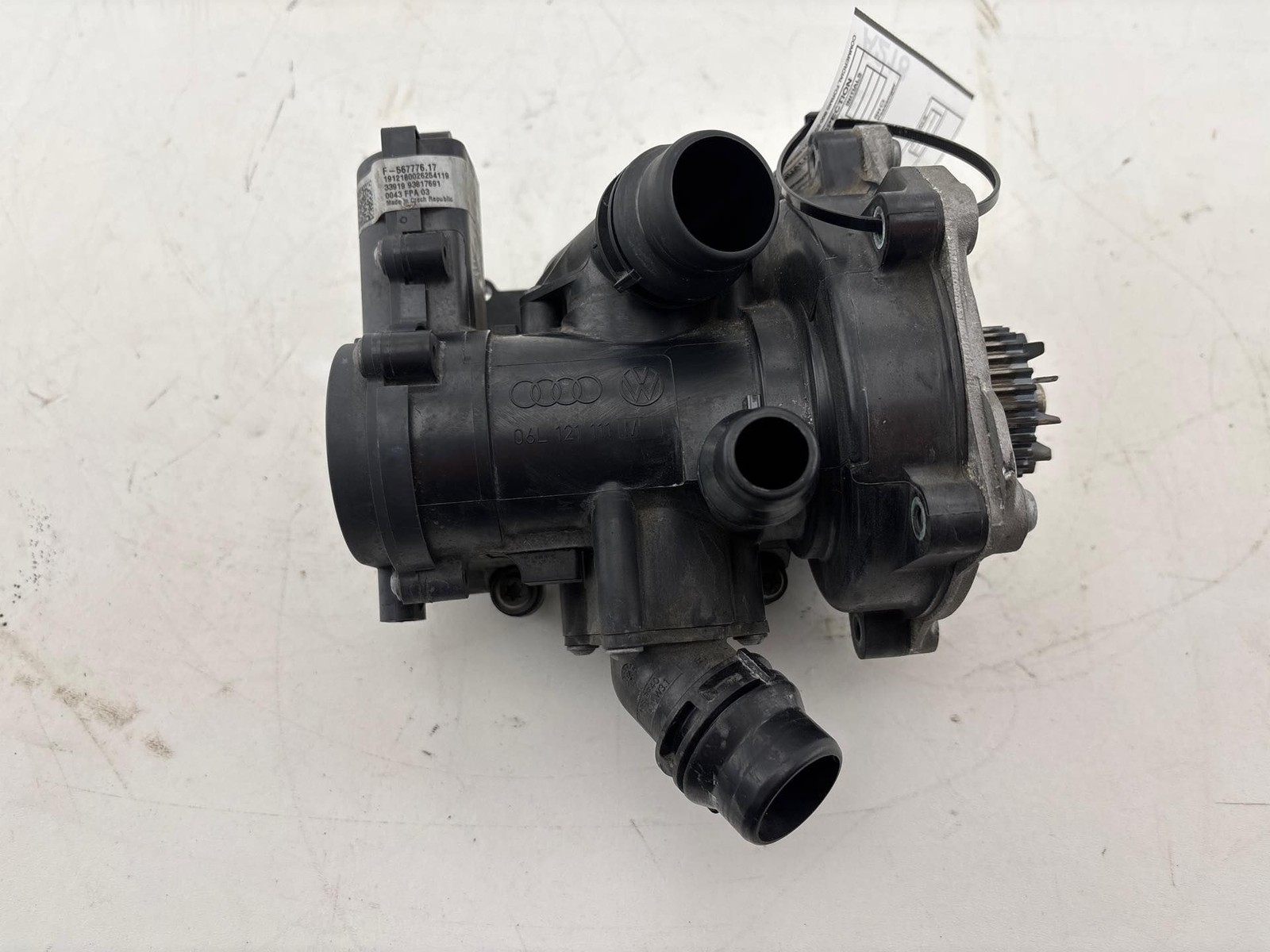 2015-2019 VW Golf GTI / Passat Engine Thermostat Coolant Water Pump OEM