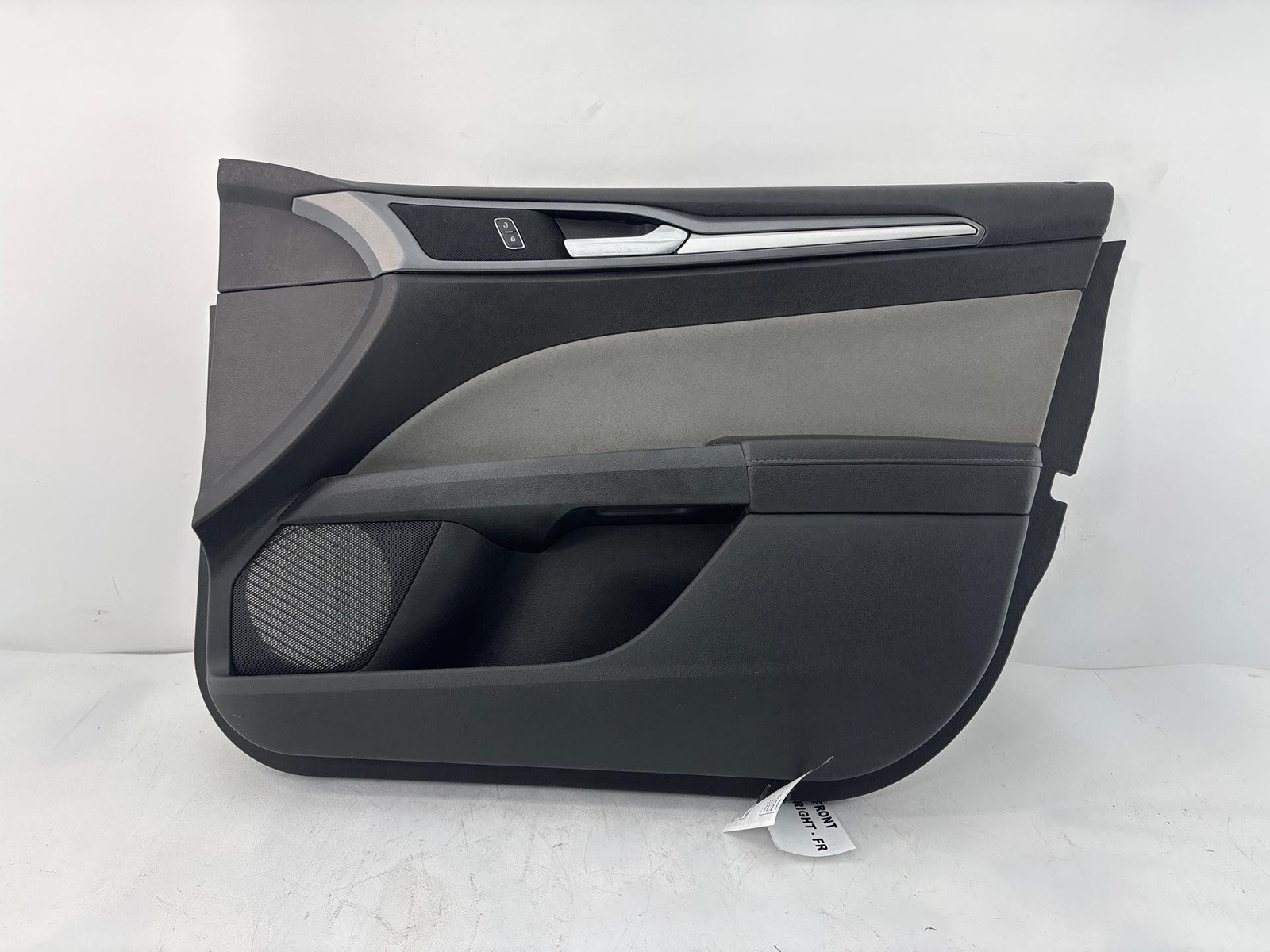 2015 - 2016 Ford Fusion Front Right Passenger Side Interior Door Panel Trim Oem
