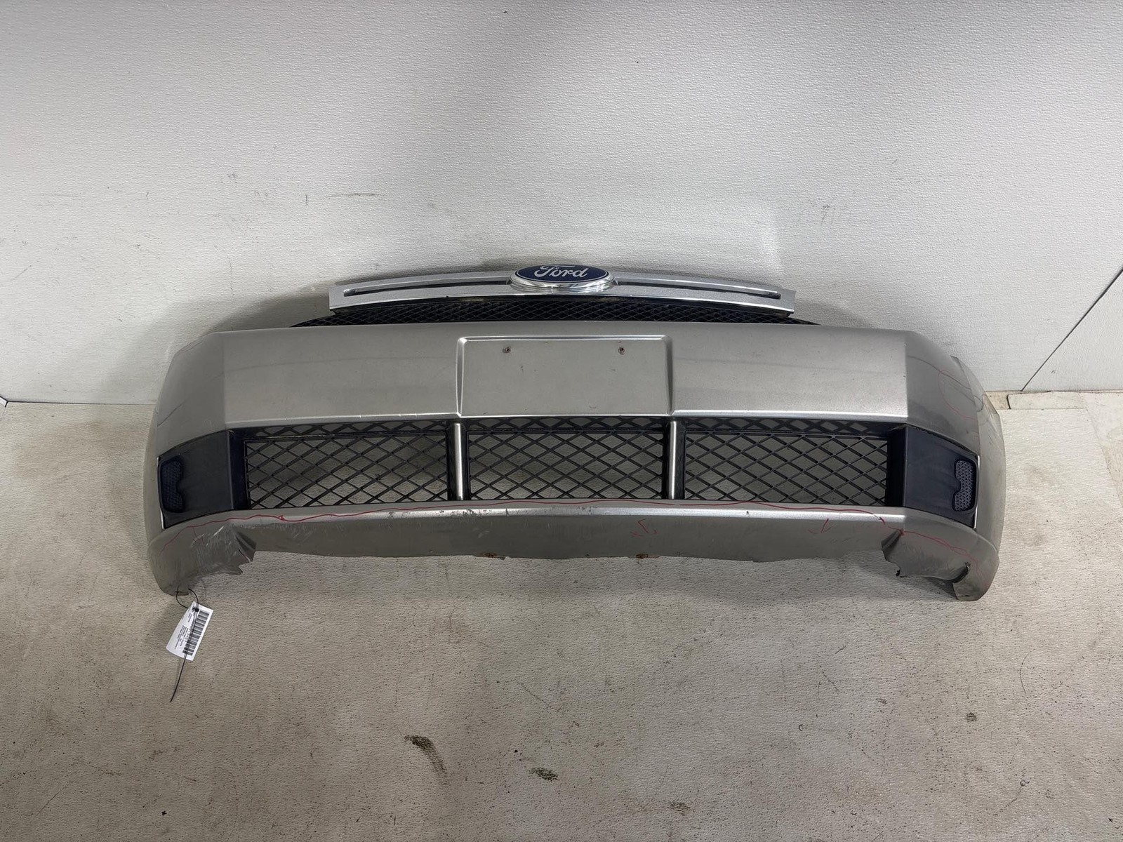 2008-2011 Ford Focus Front Bumper Cover W/Grille Oem