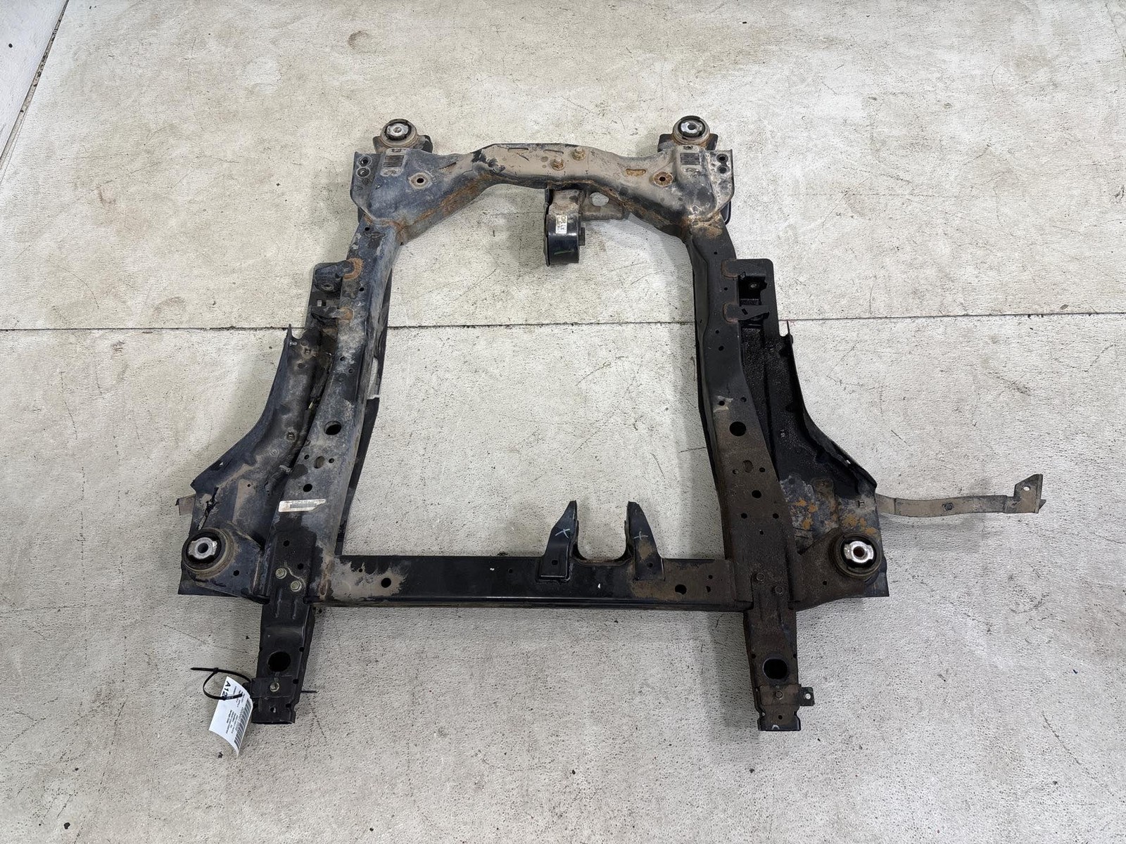 2014 Chevrolet Impala 3.6L Front Crossmember Subframe Oem