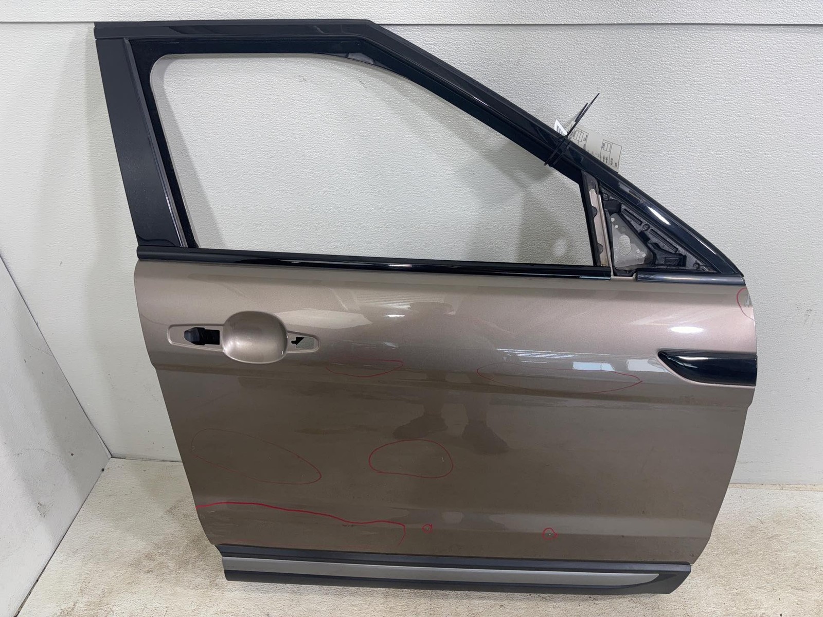 12-19 Range Rover Evoque L538 4Dr Front Right Passenger Door Panel Shell Oem