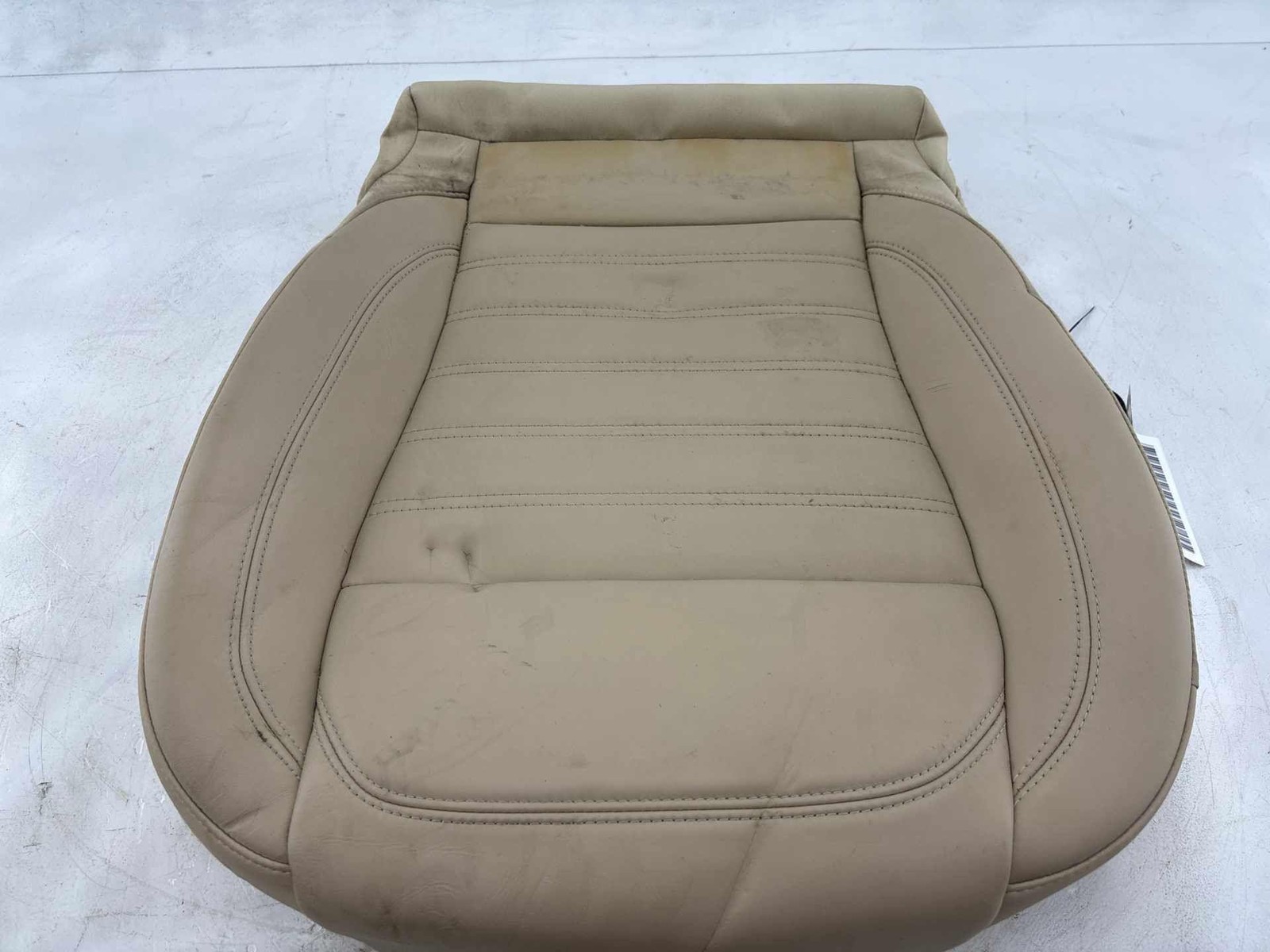 2018-2024 Alfa Romeo Stelvio Front Right Passenger Seat Lower Cushion Bottom Oem